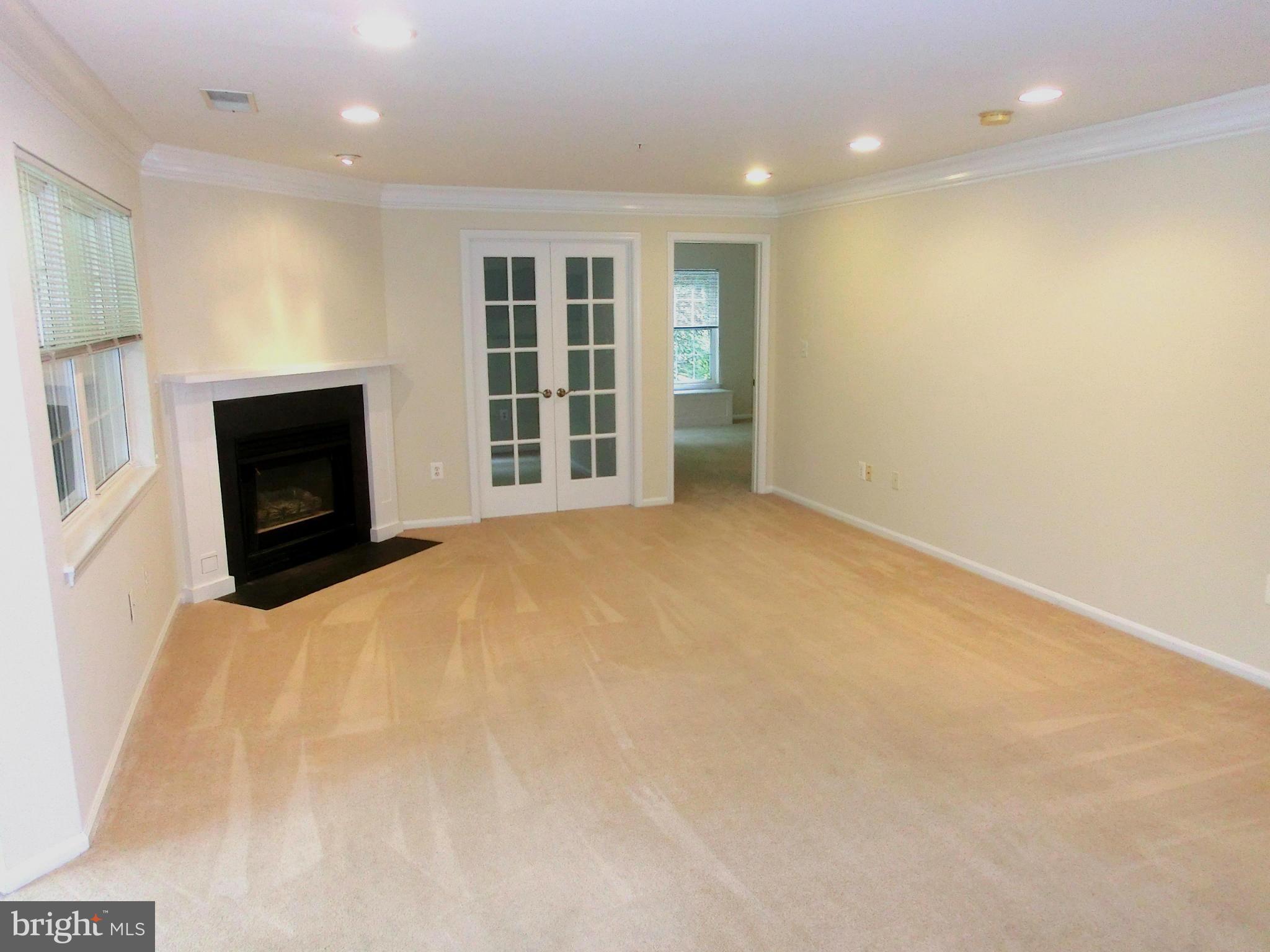 COLUMBIA TOWN CENTER - Residential Lease