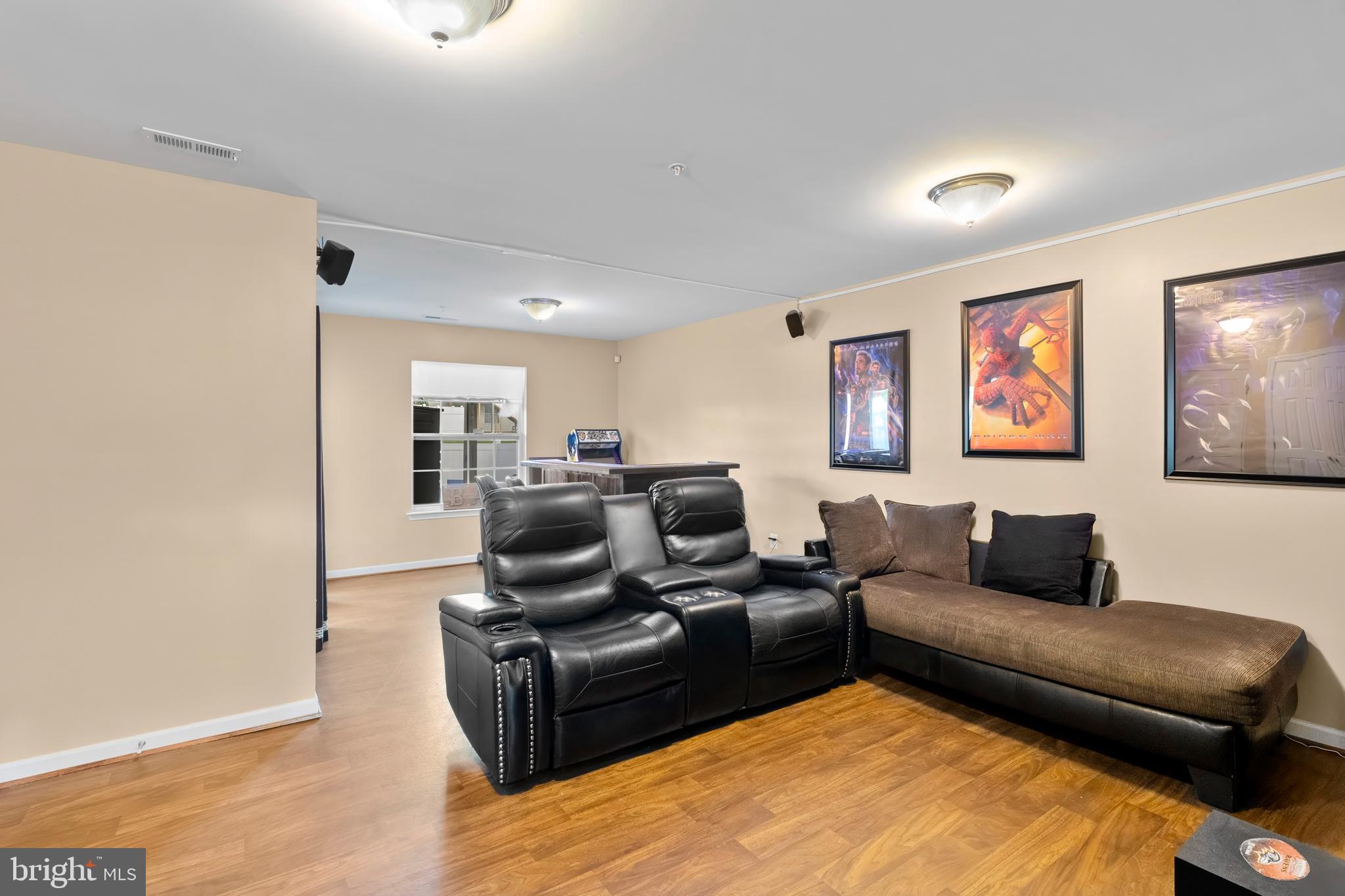 CARRIAGE HILLS TOWNHOUSE - Residential