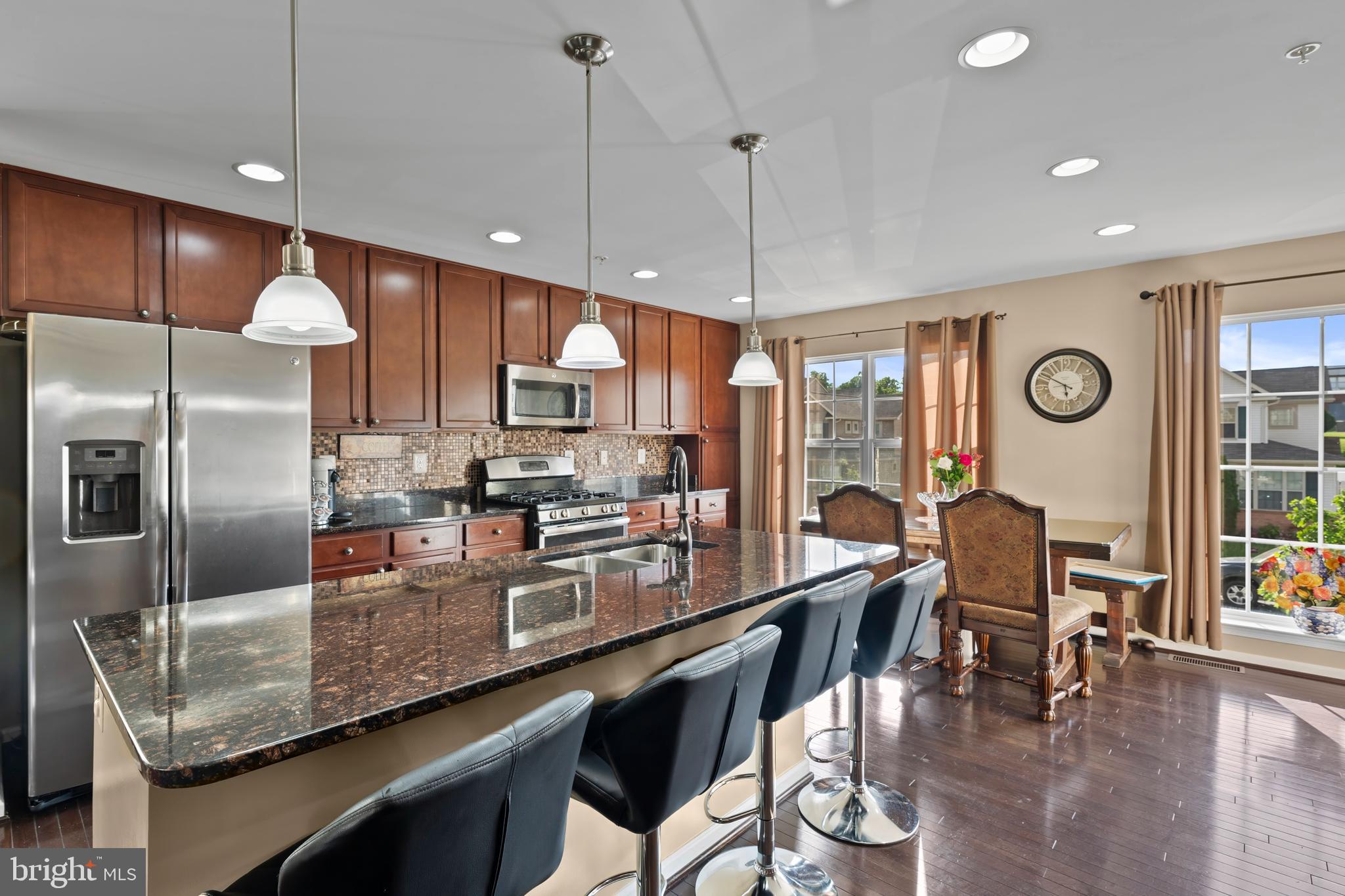 CARRIAGE HILLS TOWNHOUSE - Residential