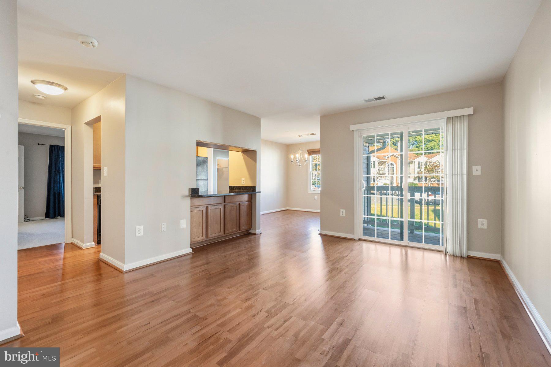 105 WESTWICK COURT 6