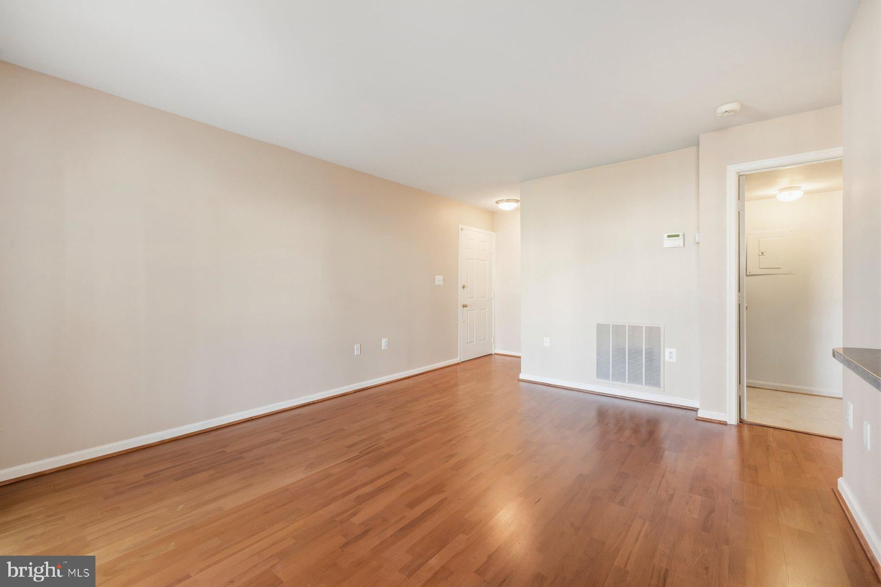 105 WESTWICK COURT 6