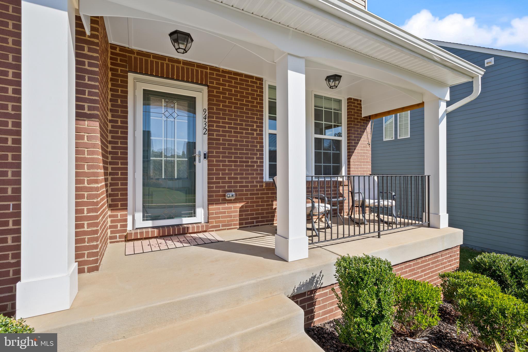 9432 DESCHAMP COURT