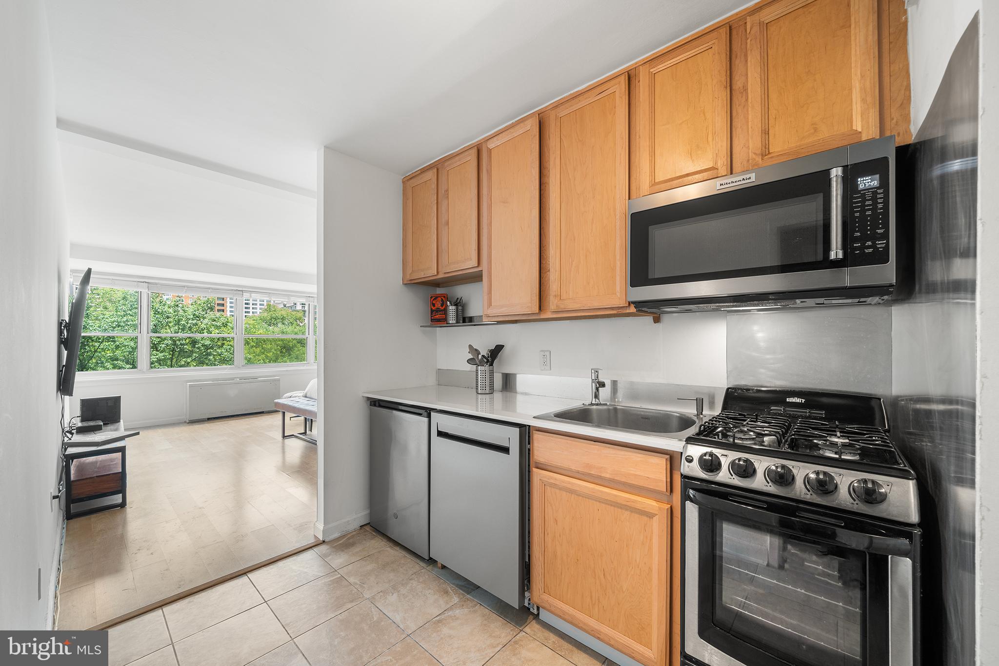 1810 RITTENHOUSE SQUARE 18 803