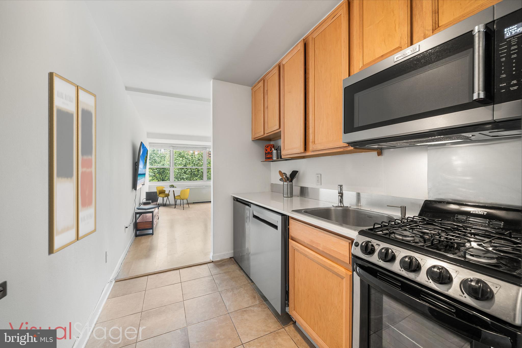 1810 RITTENHOUSE SQUARE 18 803