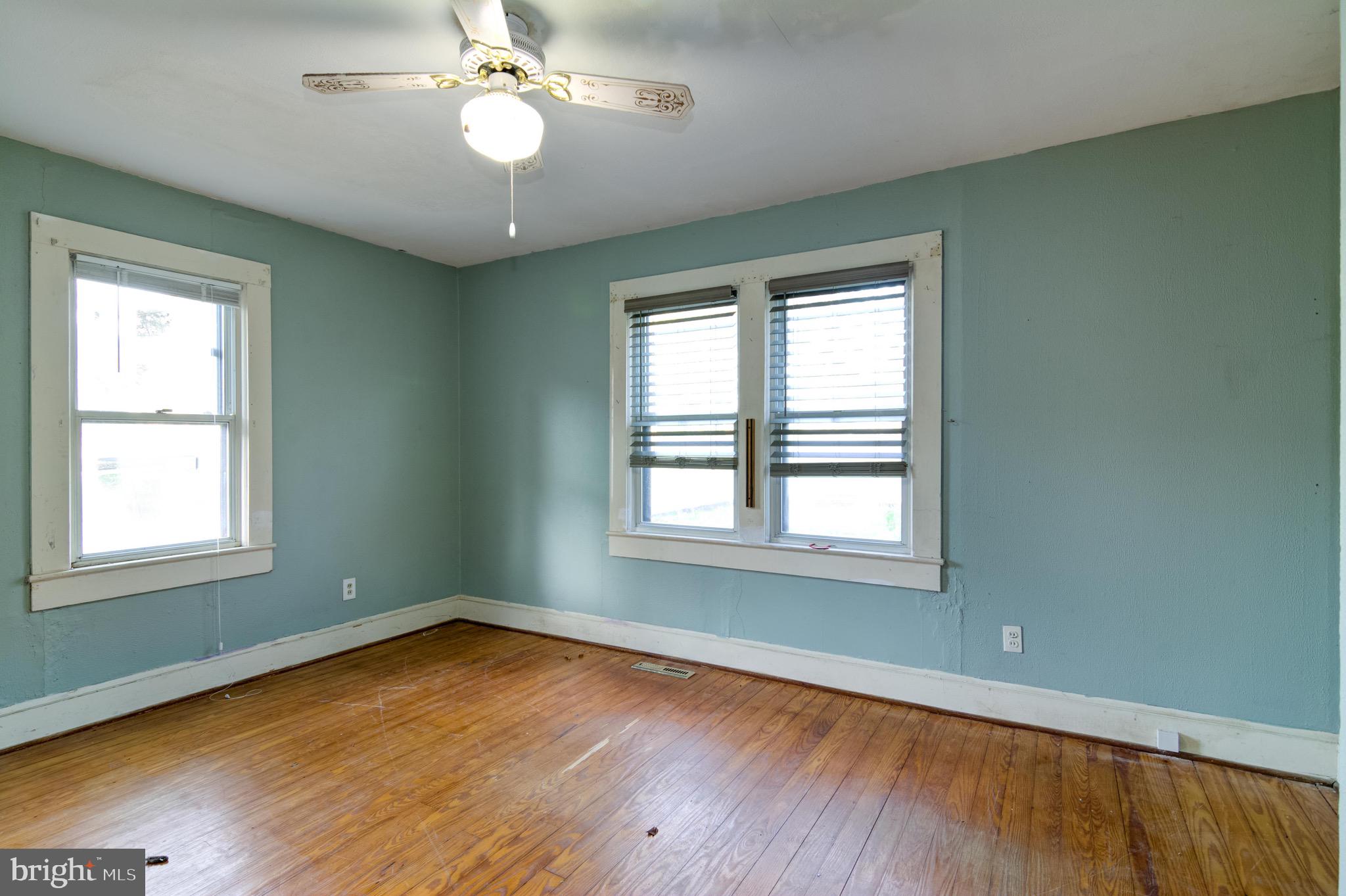 ROSELAND - Residential