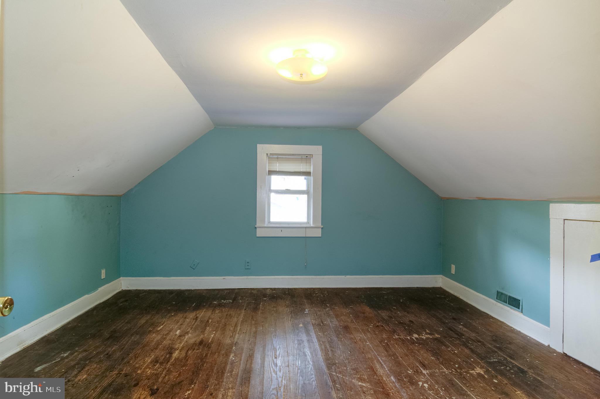 ROSELAND - Residential