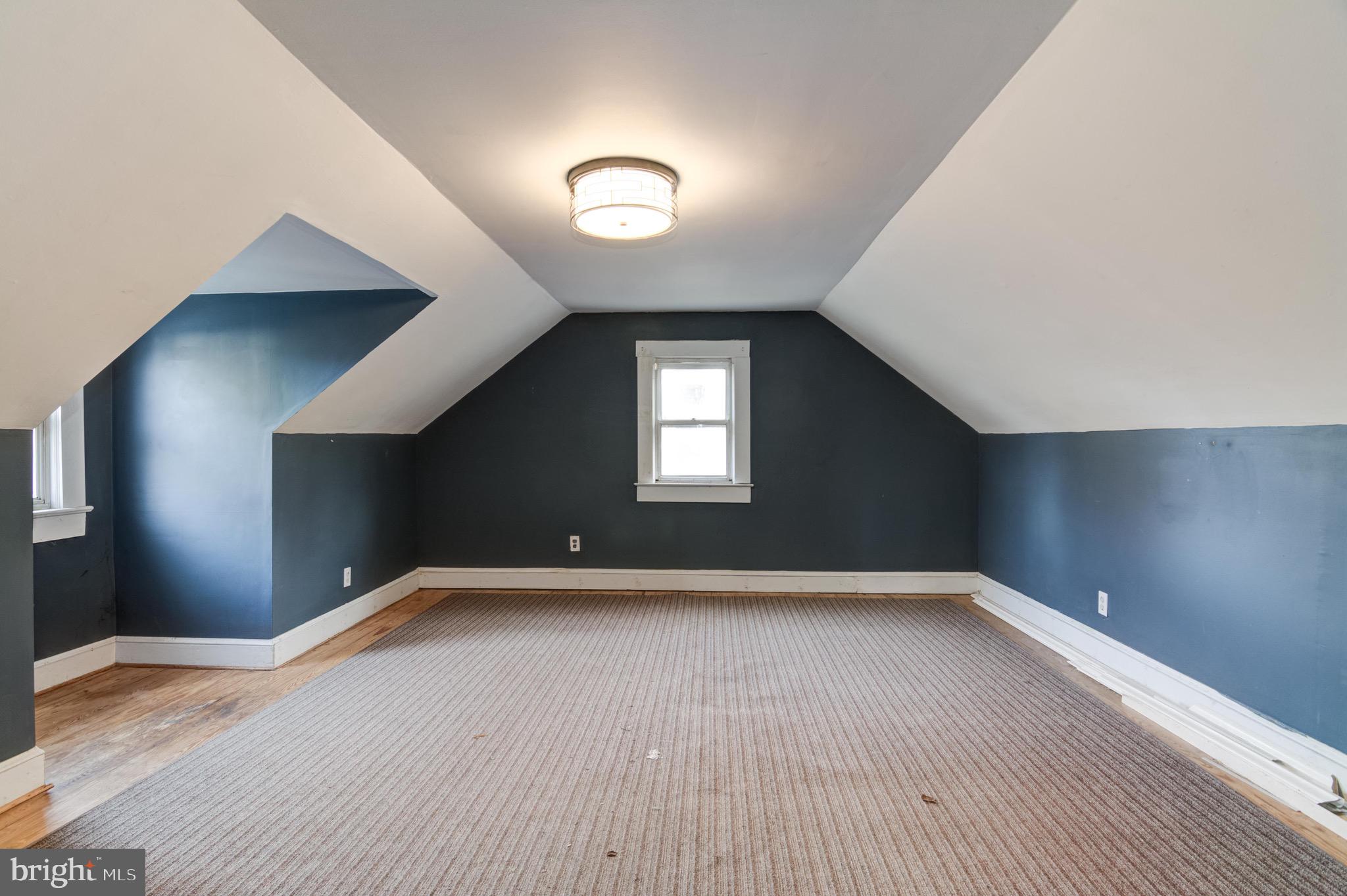 ROSELAND - Residential