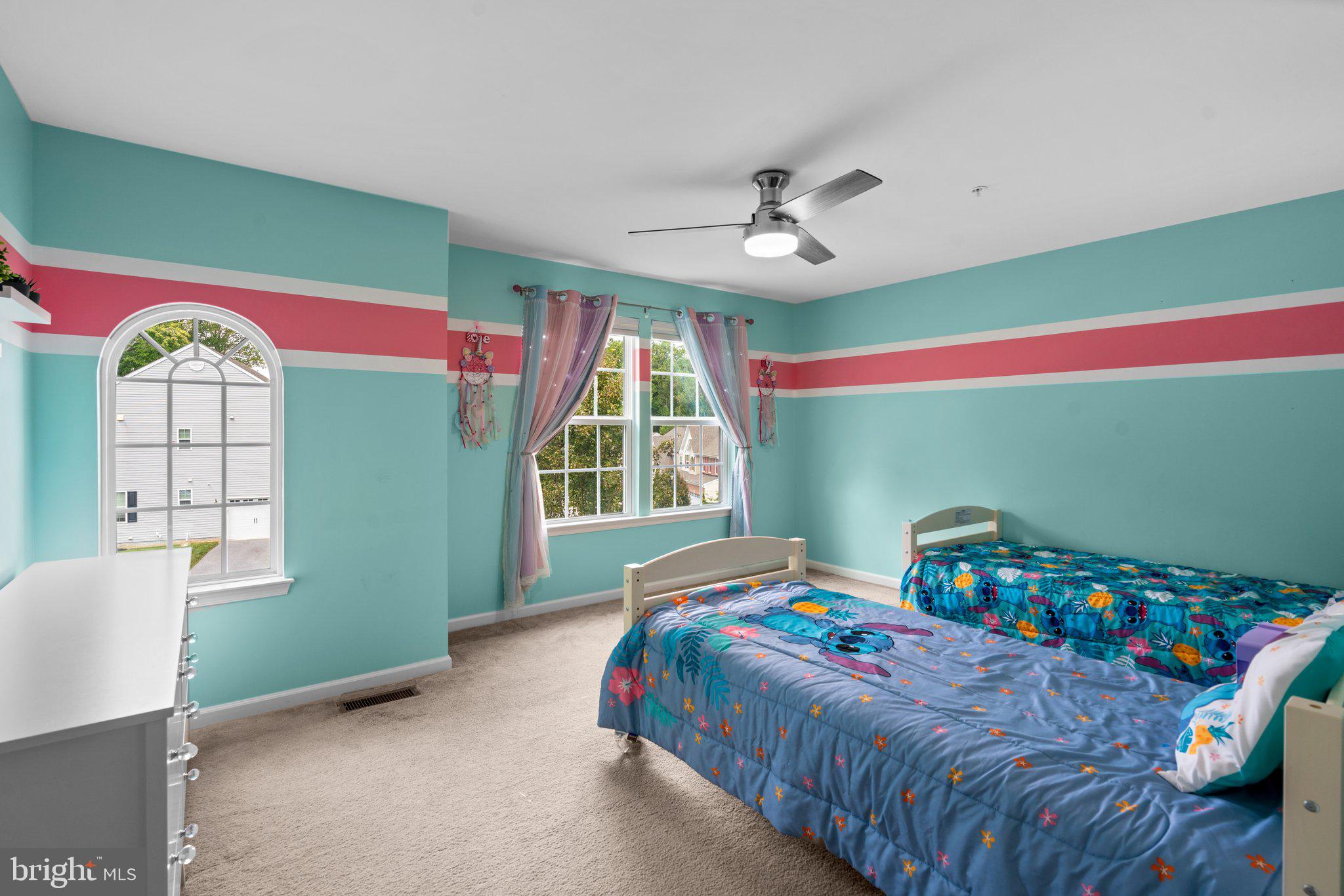 WOODSYDE RIDGE - Residential