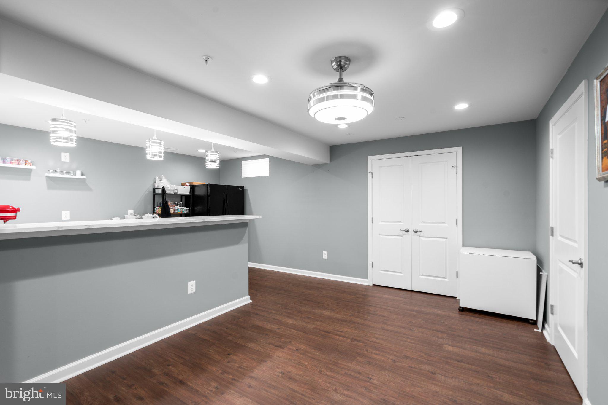 WOODSYDE RIDGE - Residential