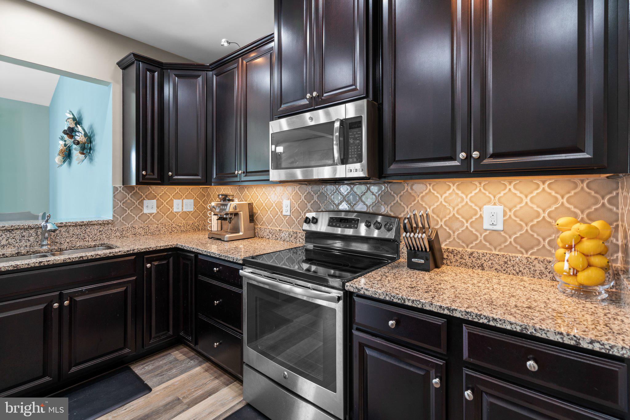 WOODSYDE RIDGE - Residential