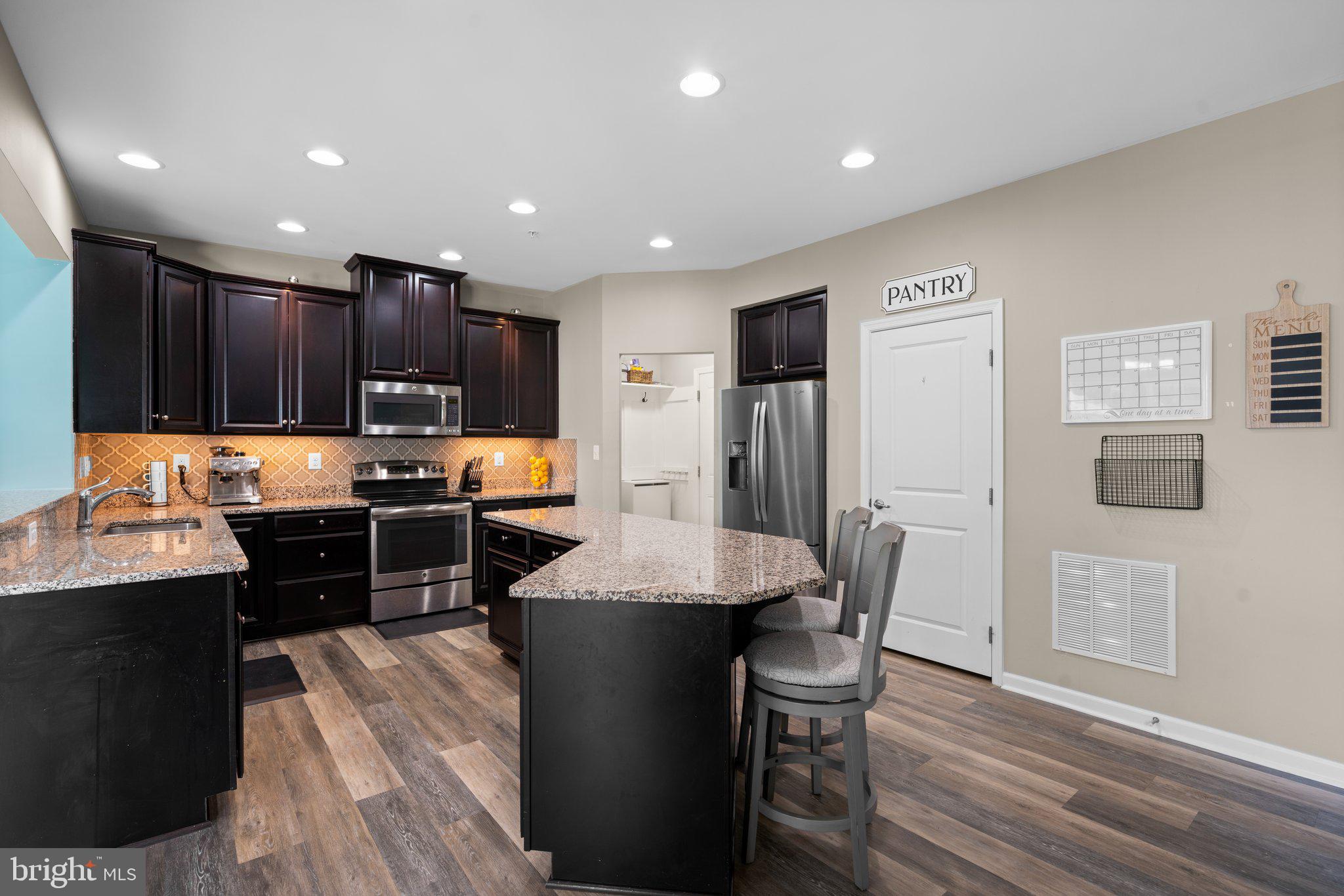 WOODSYDE RIDGE - Residential