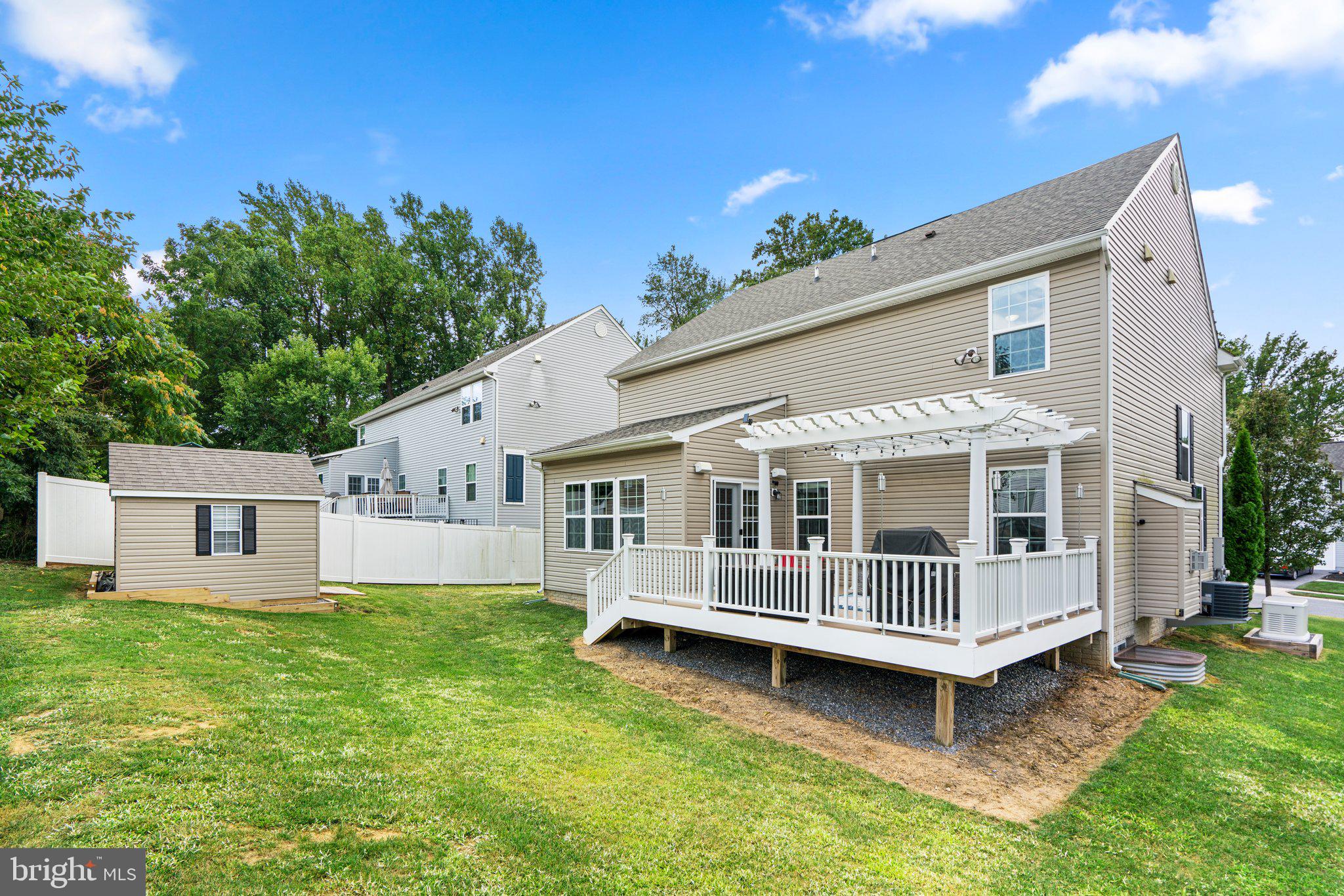 WOODSYDE RIDGE - Residential