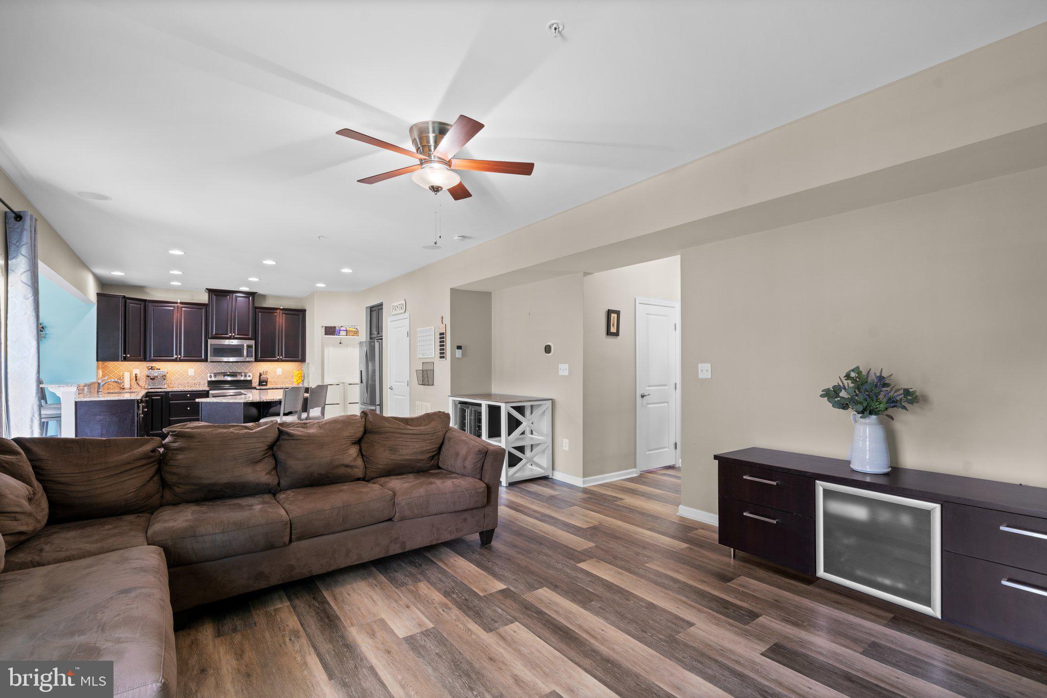 WOODSYDE RIDGE - Residential