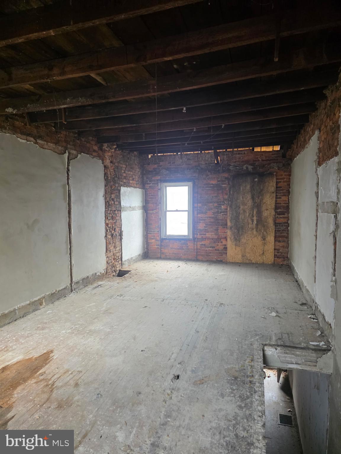 ELMWOOD PARK - Residential