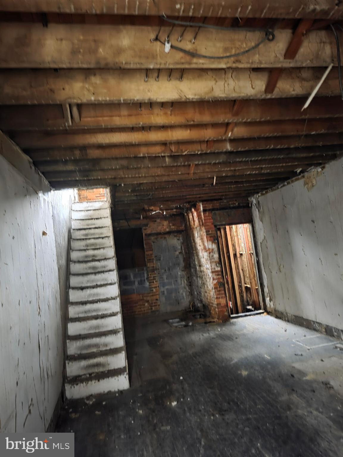 ELMWOOD PARK - Residential