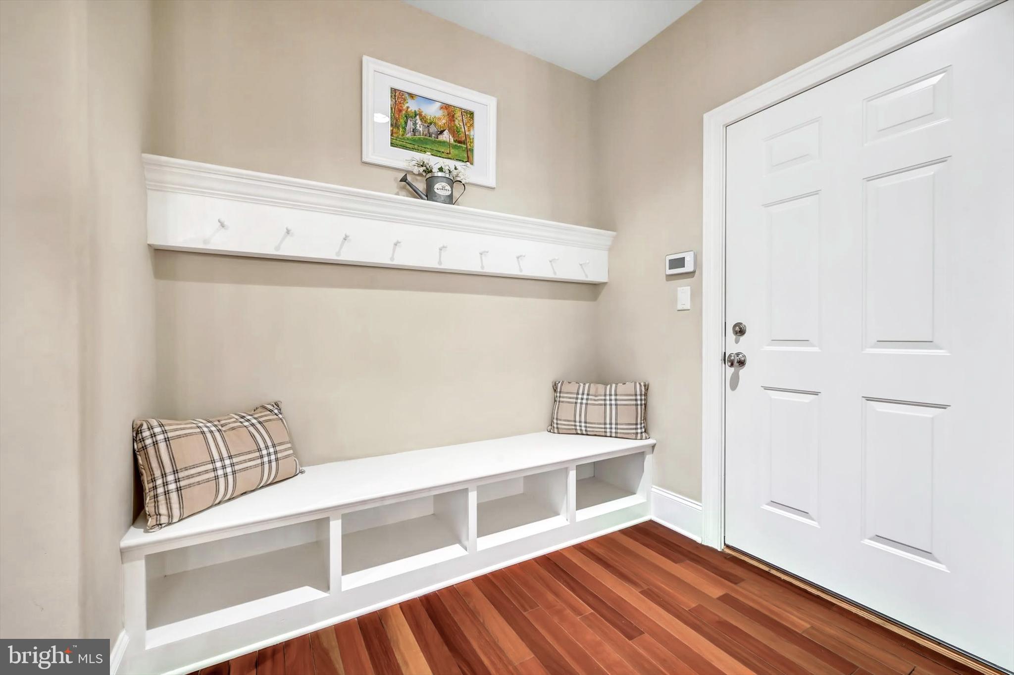 INVERNESS AT SPRIN - Residential