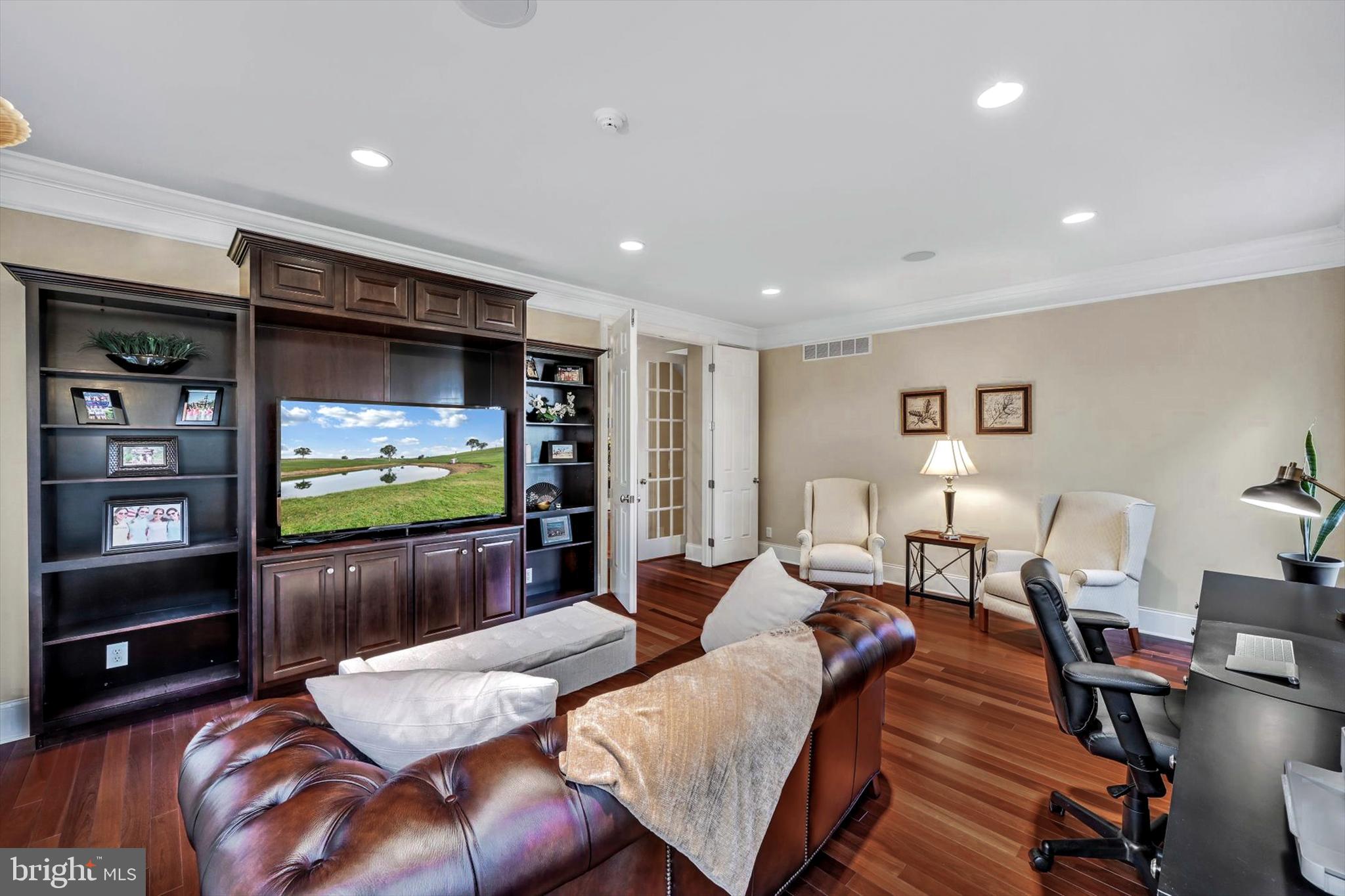 INVERNESS AT SPRIN - Residential