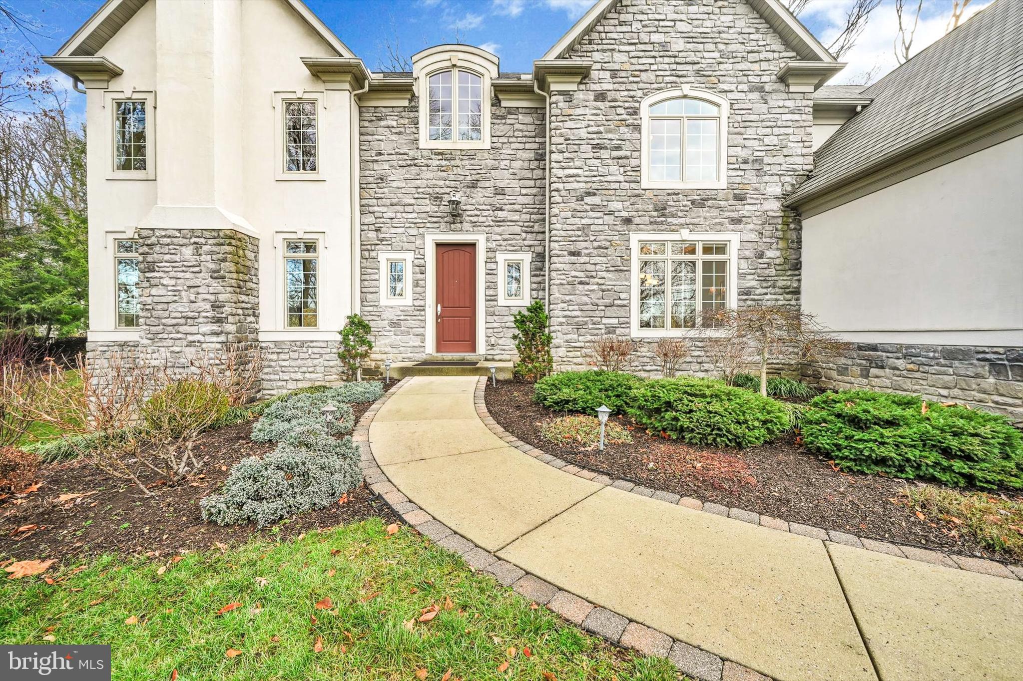 INVERNESS AT SPRIN - Residential