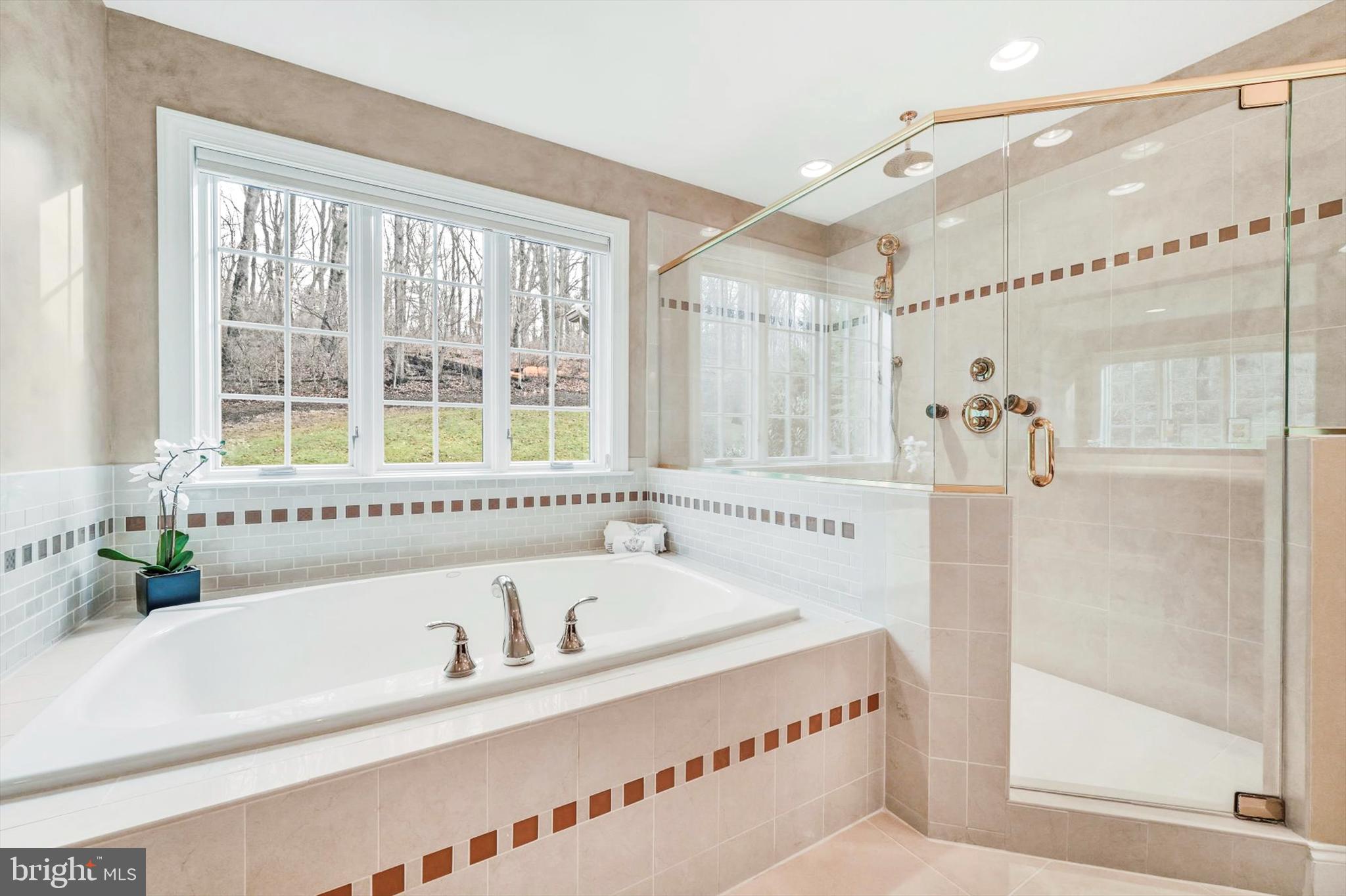 INVERNESS AT SPRIN - Residential