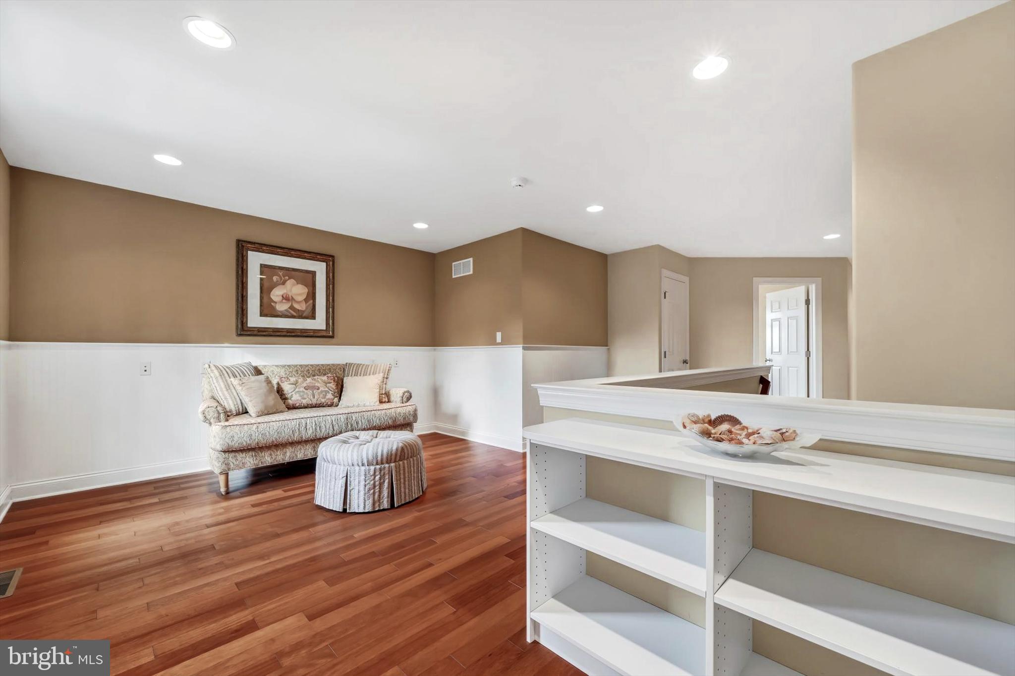 INVERNESS AT SPRIN - Residential