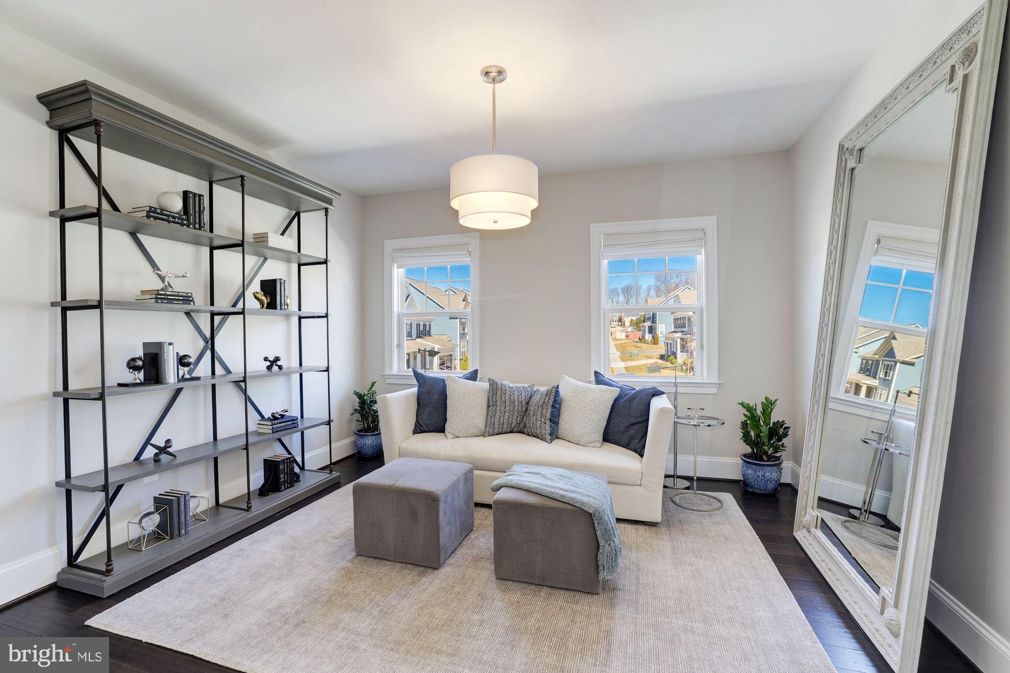 MANOR RIDGE - Residential