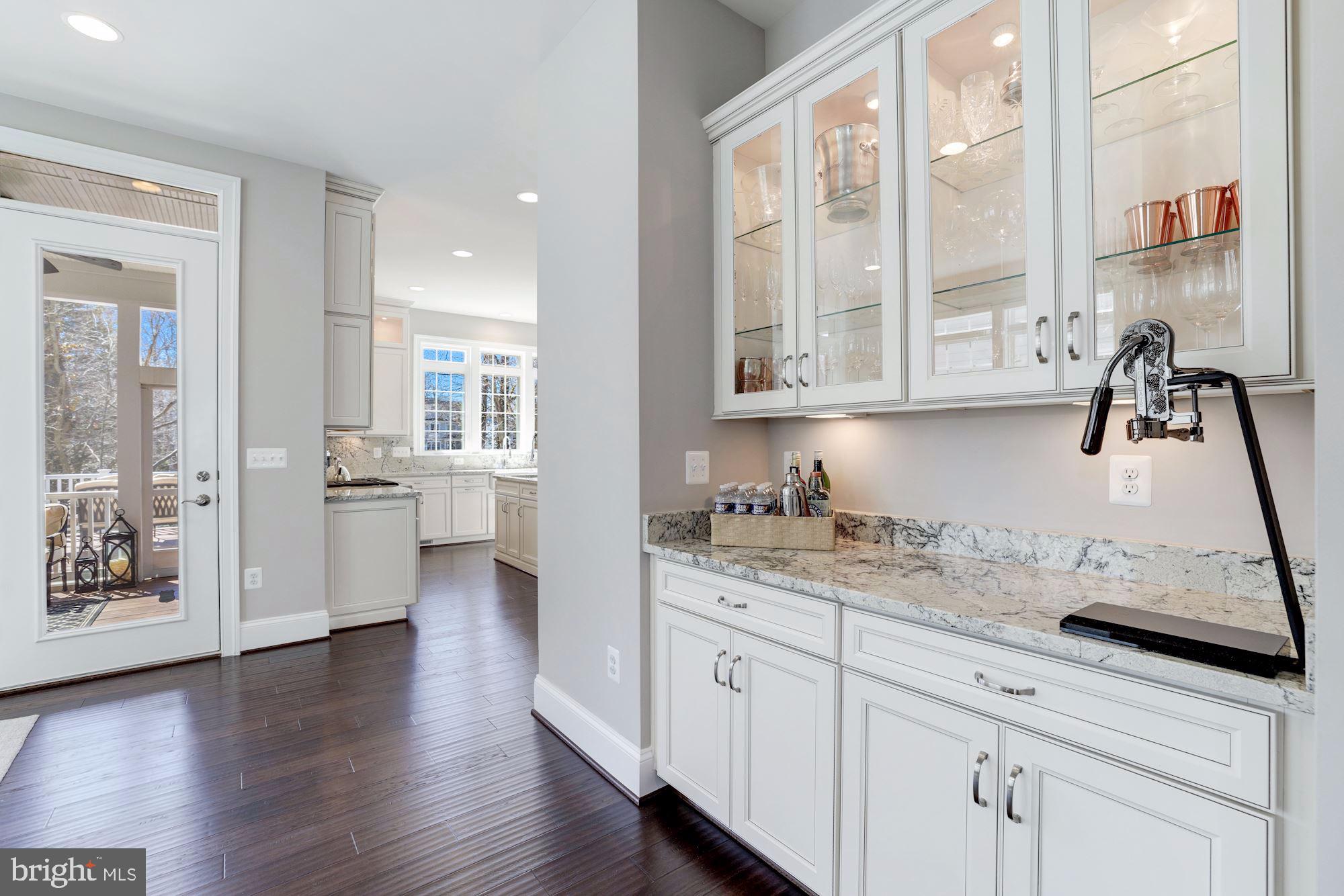 MANOR RIDGE - Residential