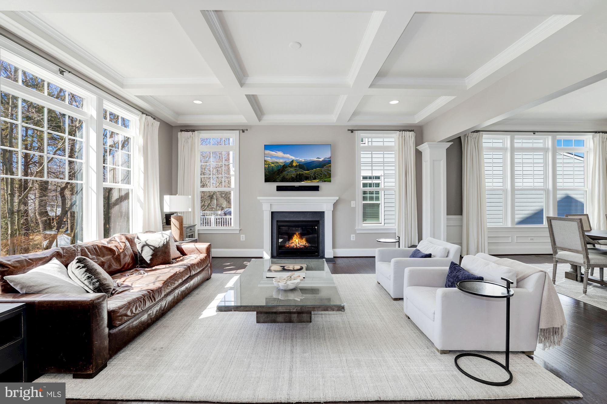 MANOR RIDGE - Residential