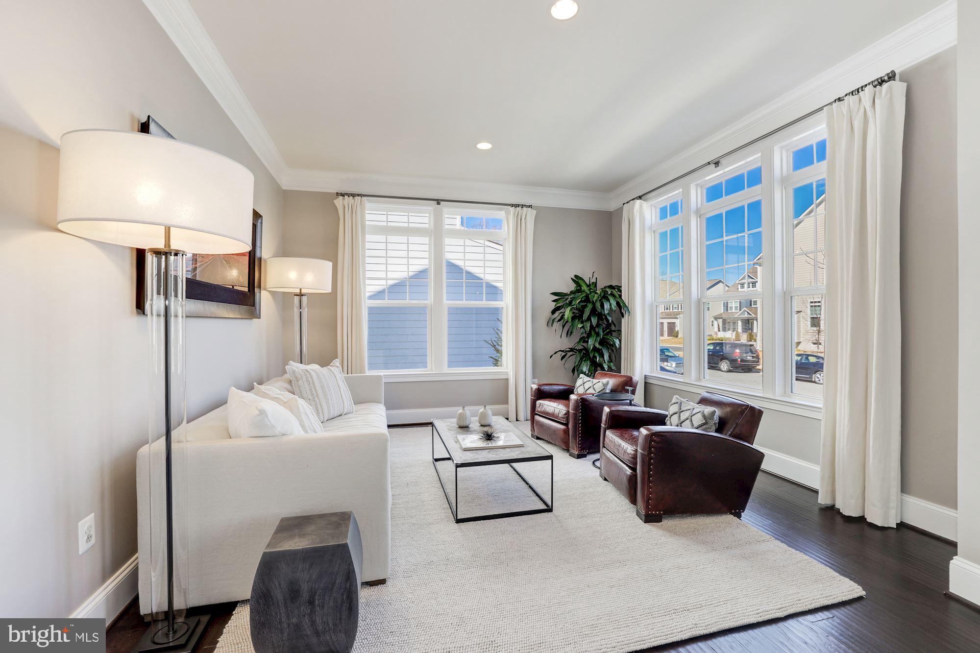 MANOR RIDGE - Residential