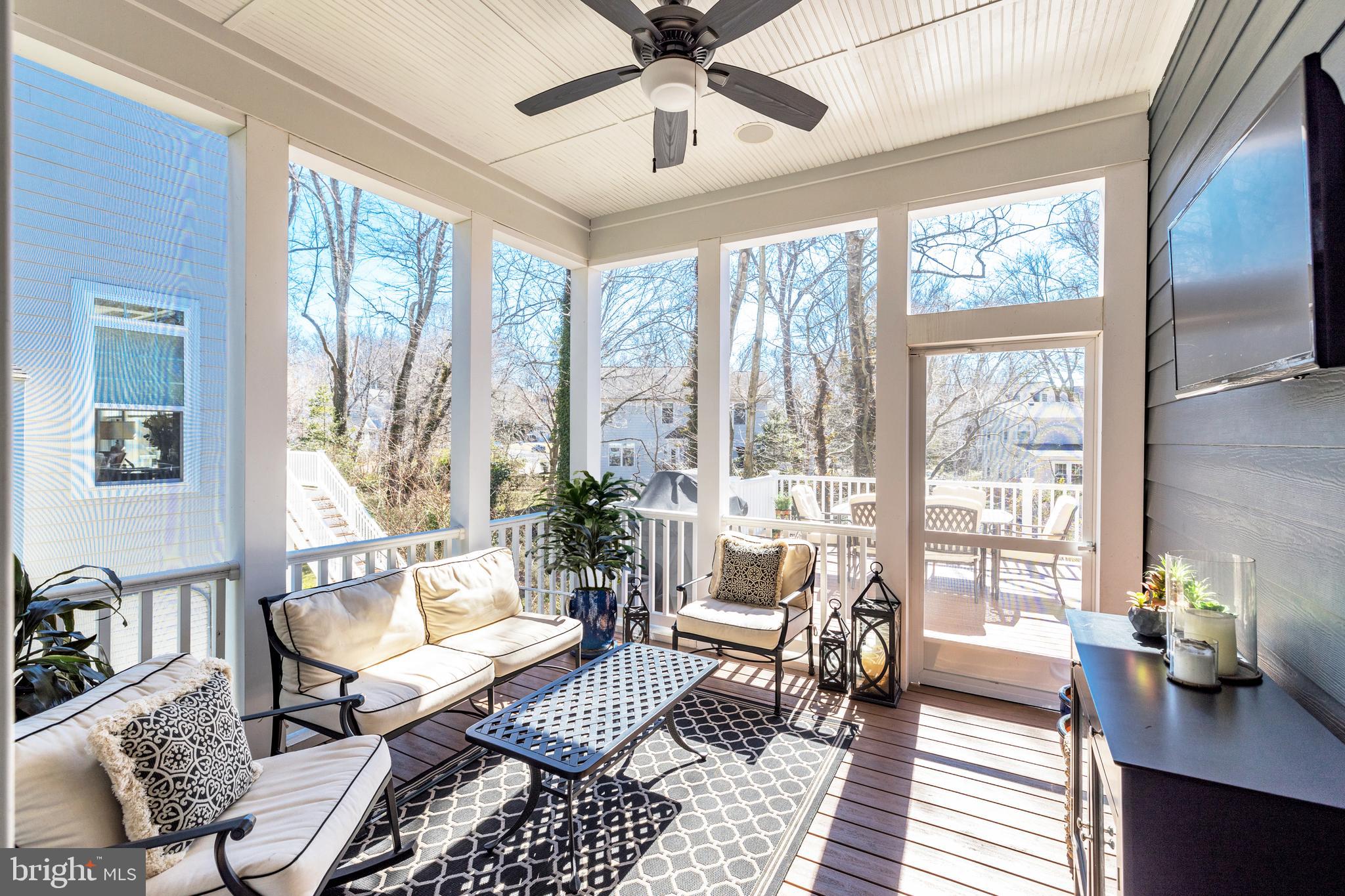 MANOR RIDGE - Residential