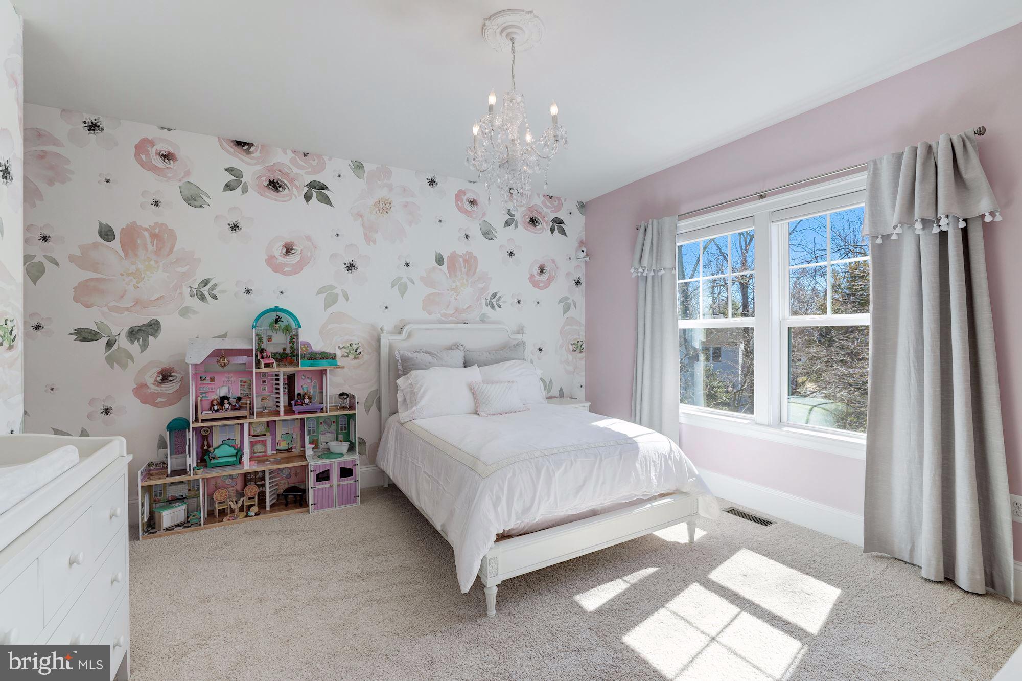 MANOR RIDGE - Residential