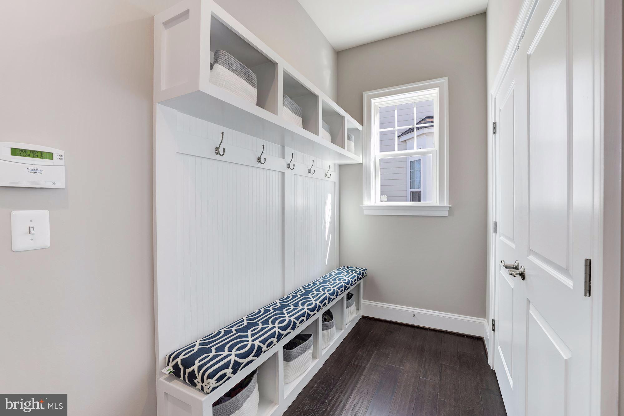 MANOR RIDGE - Residential