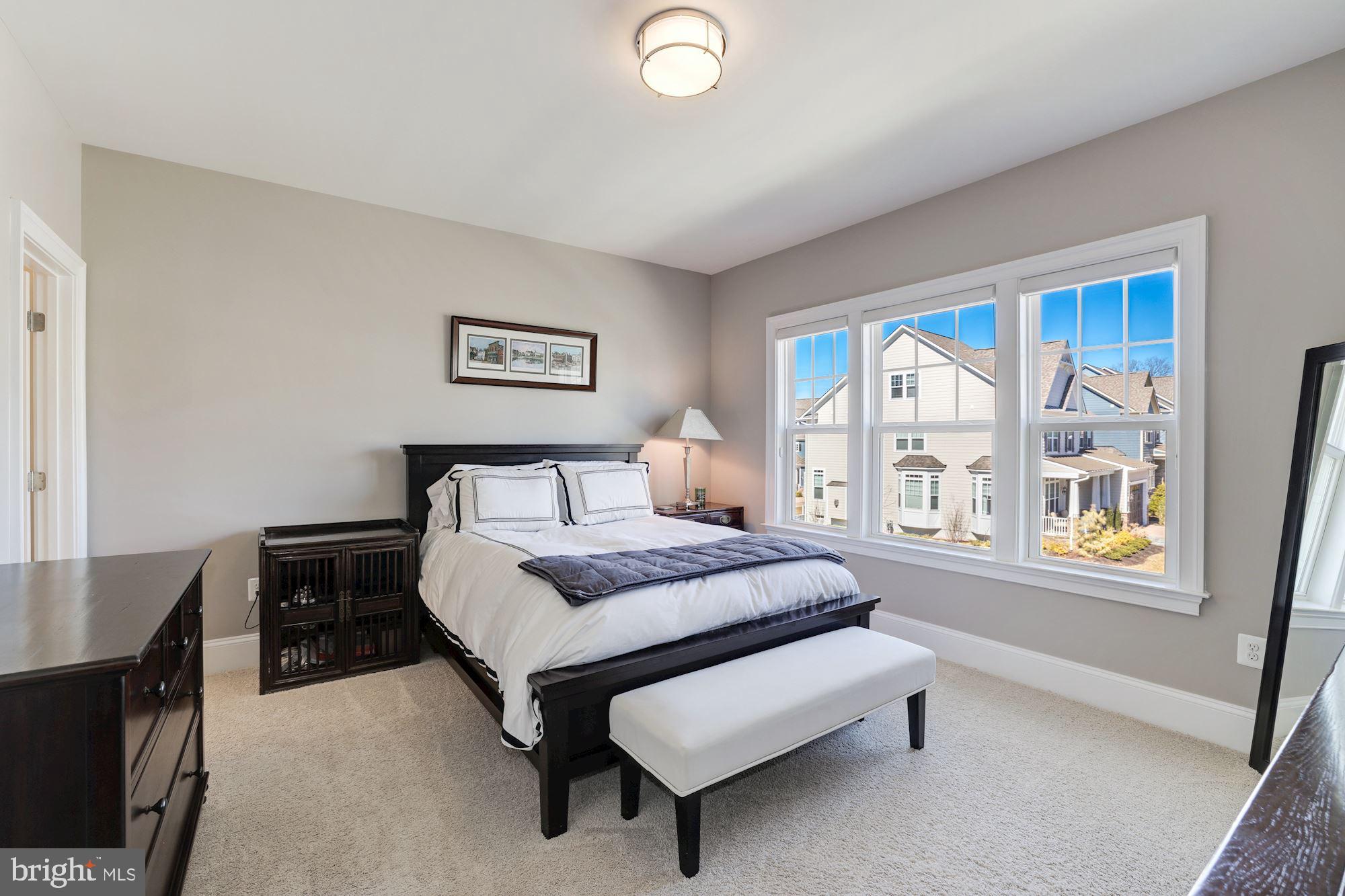 MANOR RIDGE - Residential