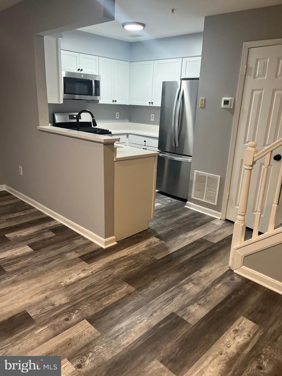 ELKRIDGE TOWN CENTER - Residential