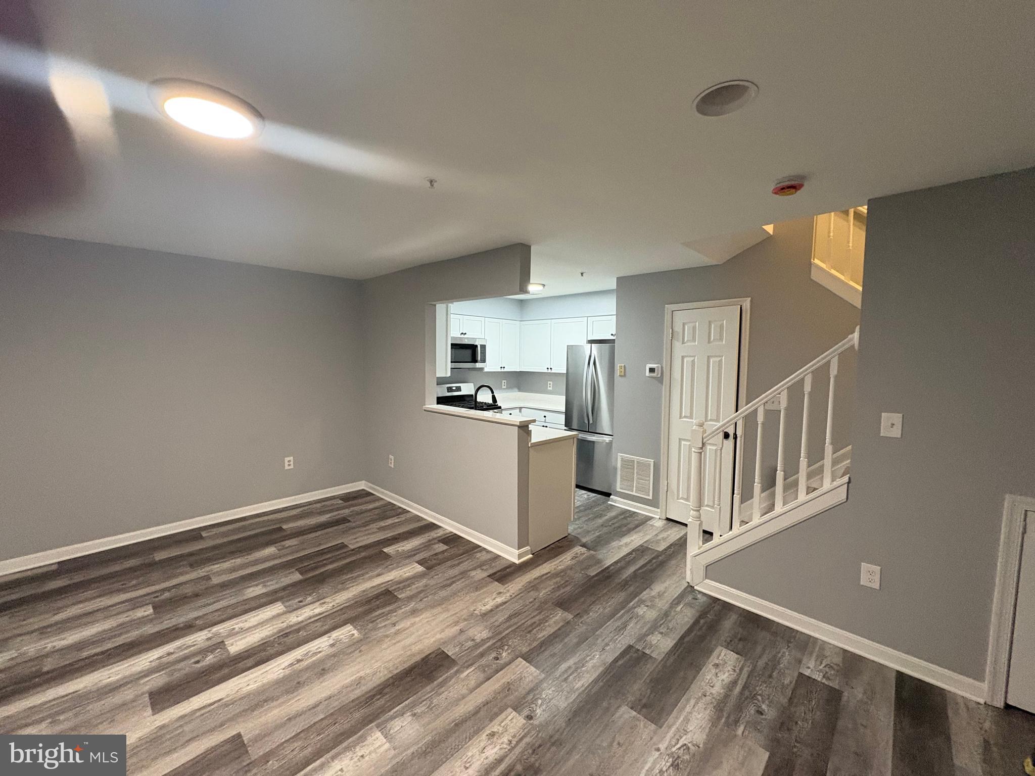 ELKRIDGE TOWN CENTER - Residential