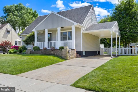 124 Gary Drive, Hamilton, NJ MLS: NJME2057836