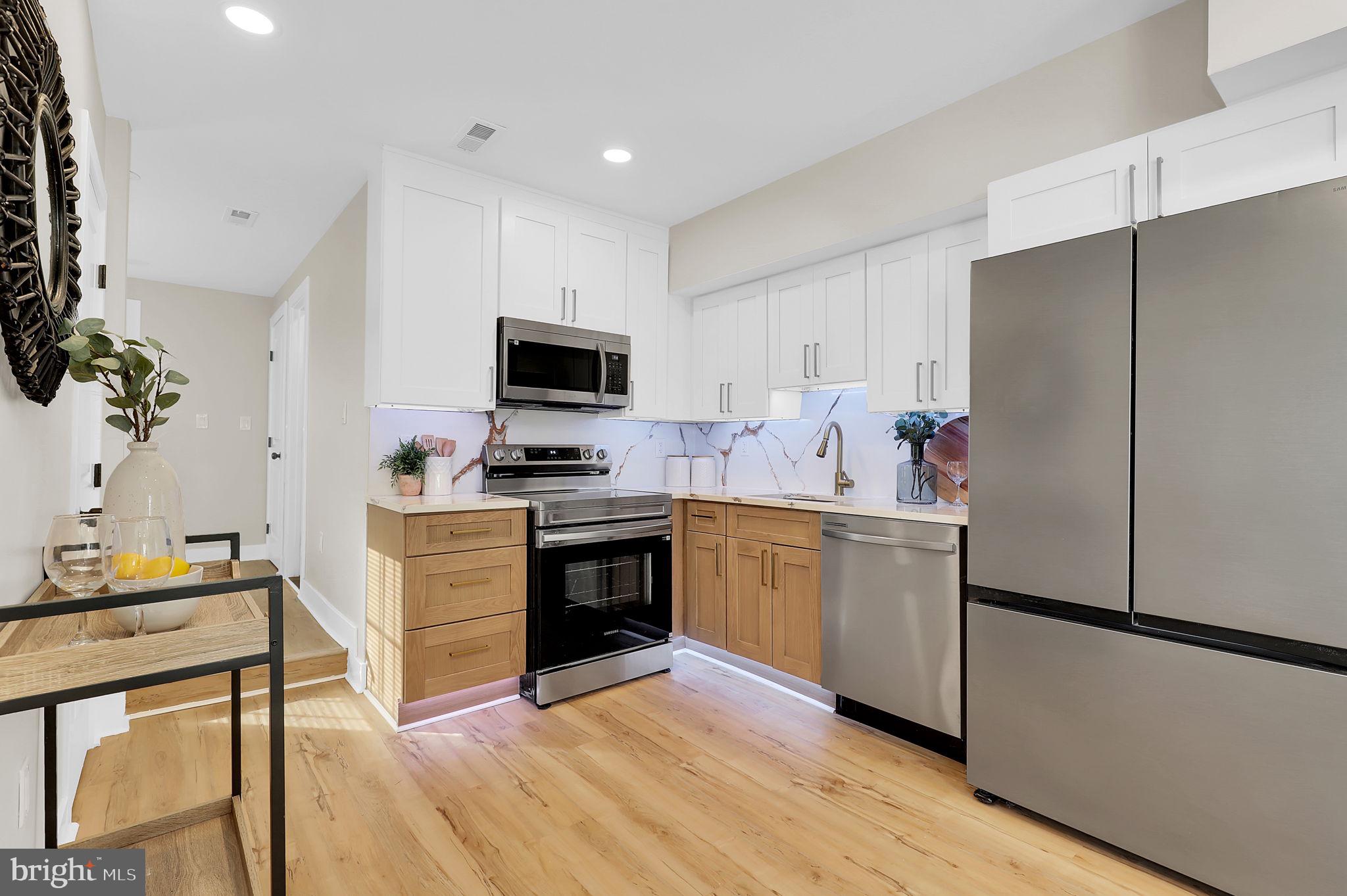 JONATHAN STREET AREA - Residential