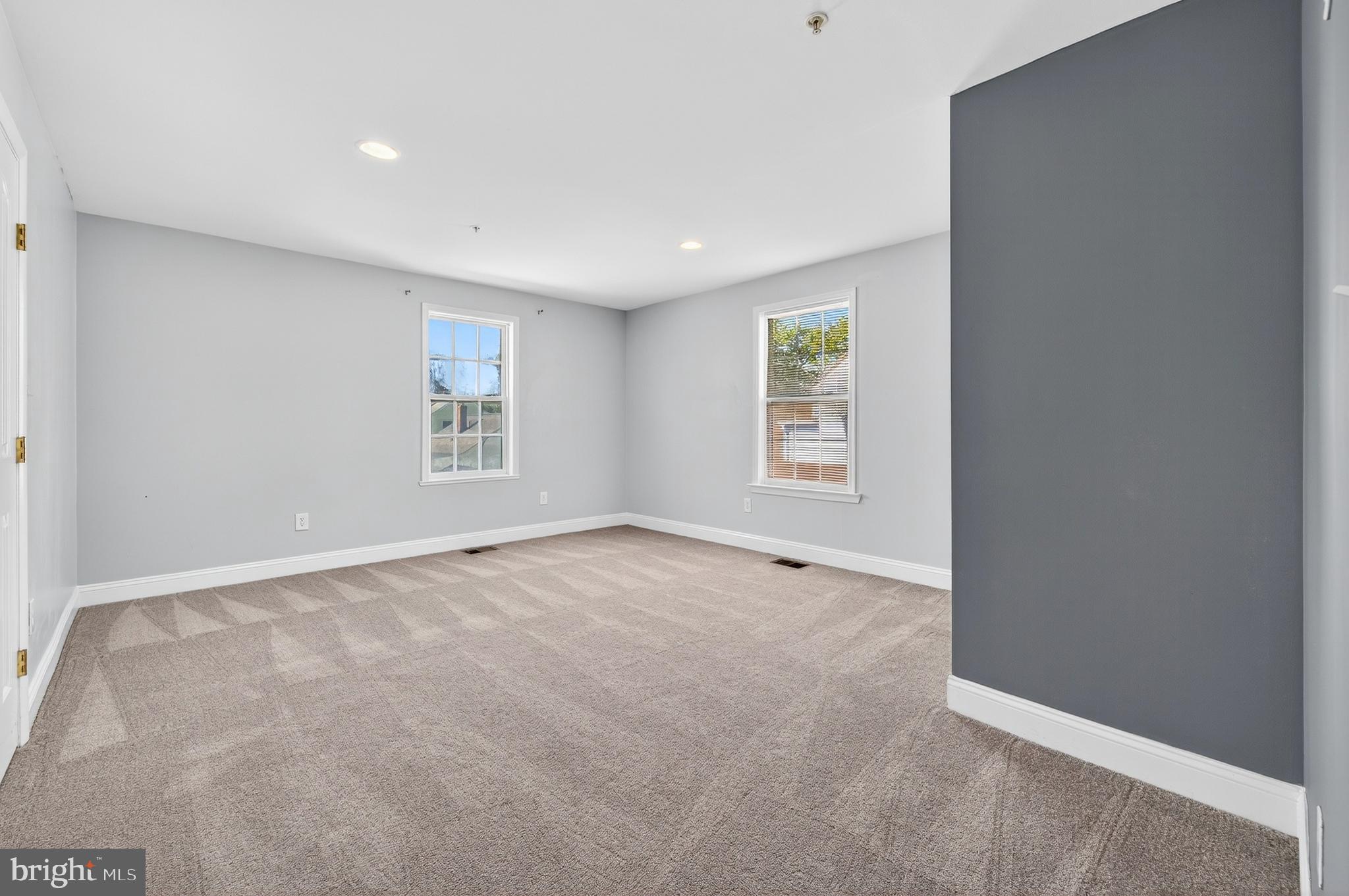 GREEN MEADOWS - Residential