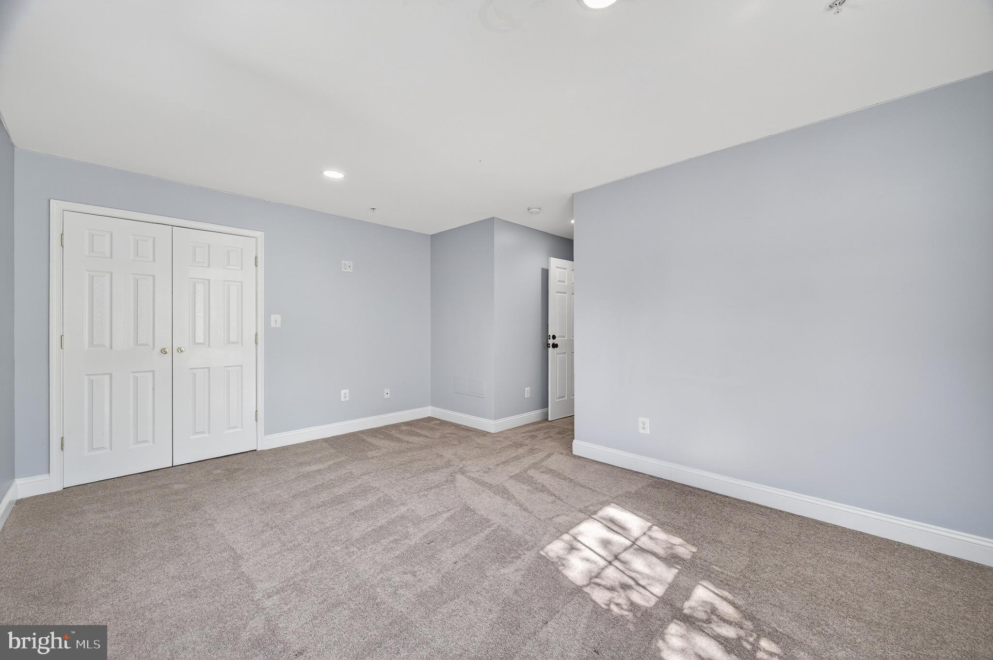 GREEN MEADOWS - Residential