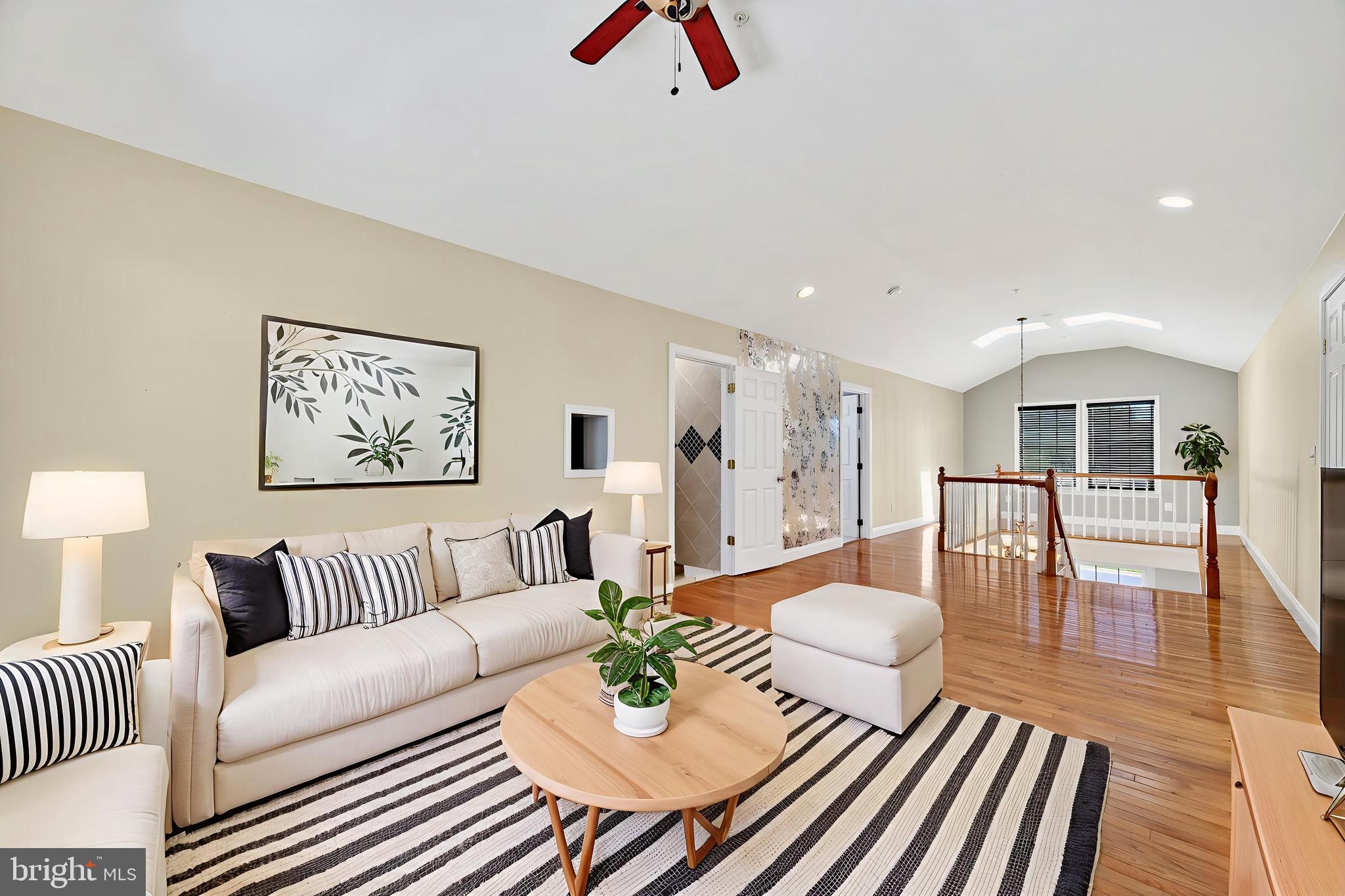 GREEN MEADOWS - Residential