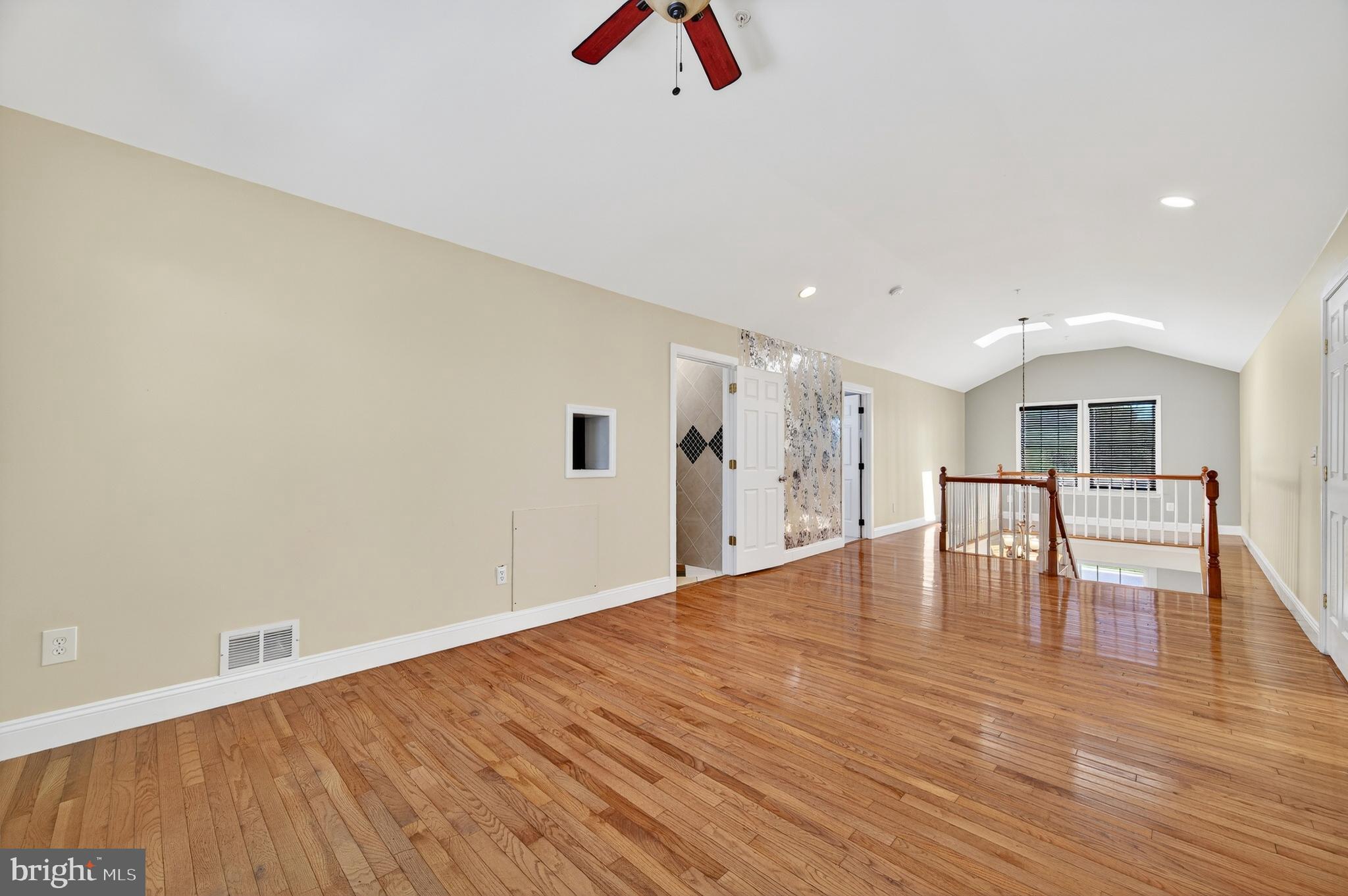 GREEN MEADOWS - Residential