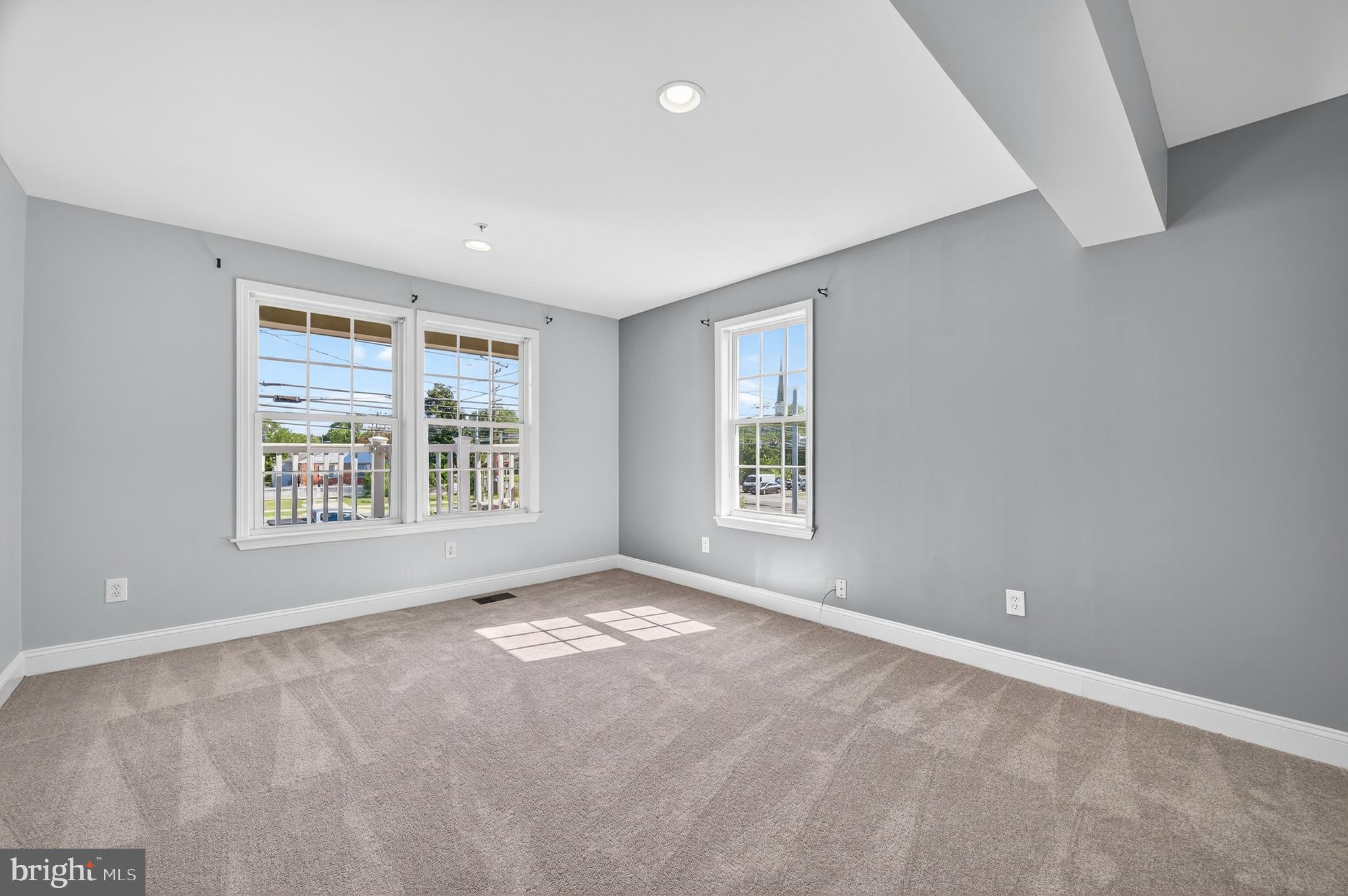 GREEN MEADOWS - Residential