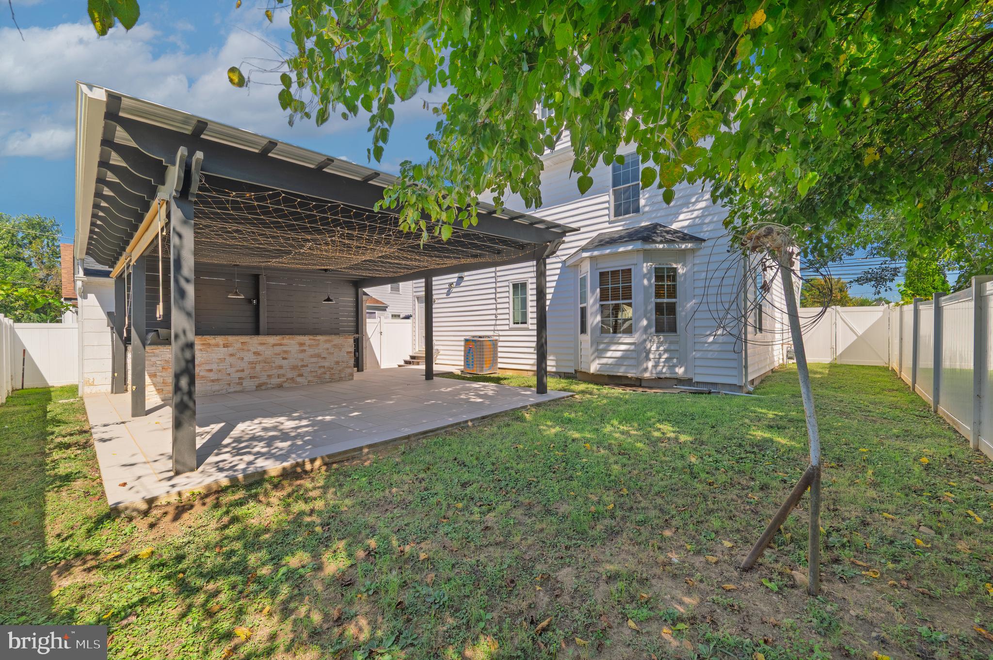 GREEN MEADOWS - Residential