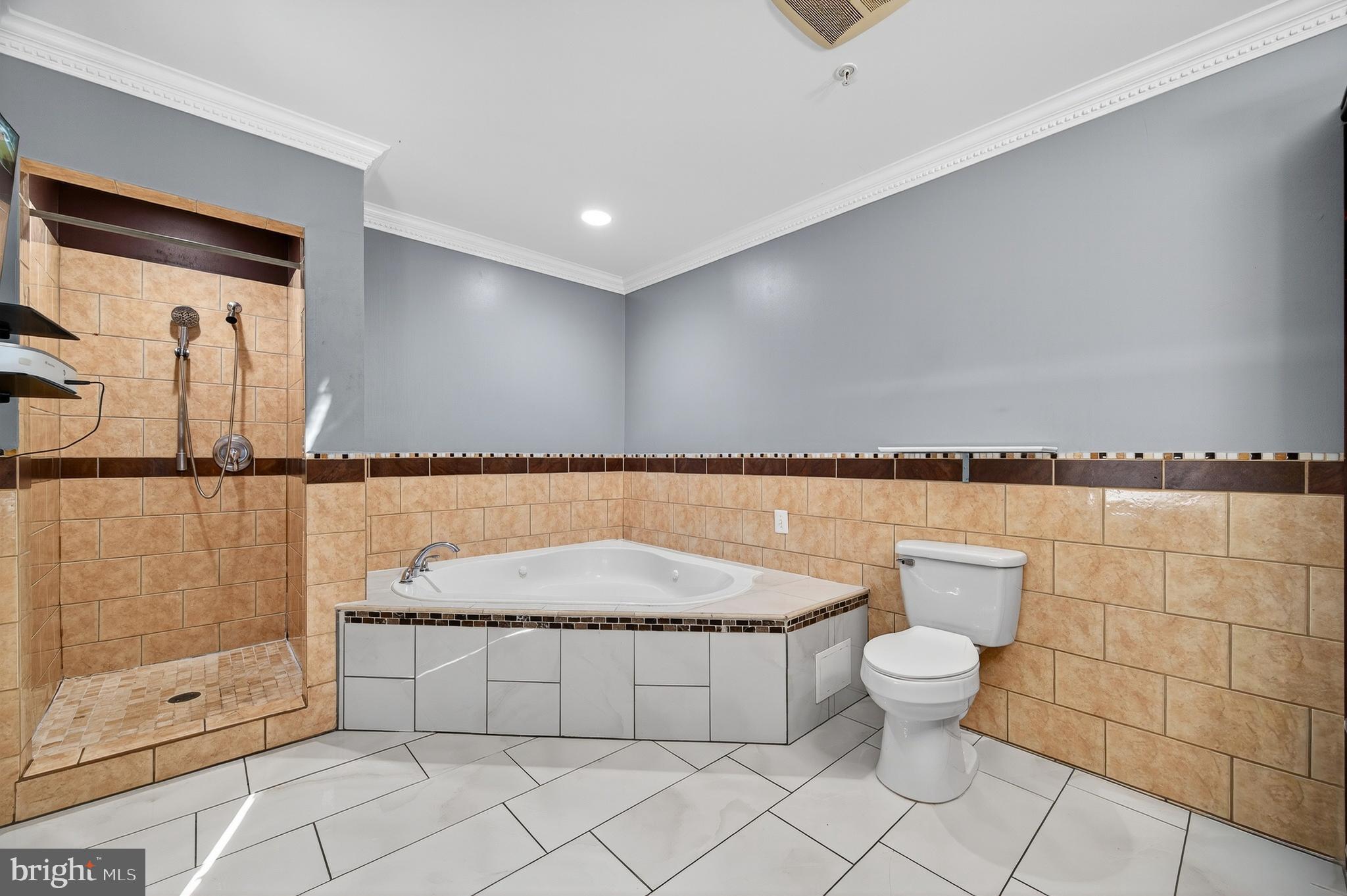 GREEN MEADOWS - Residential