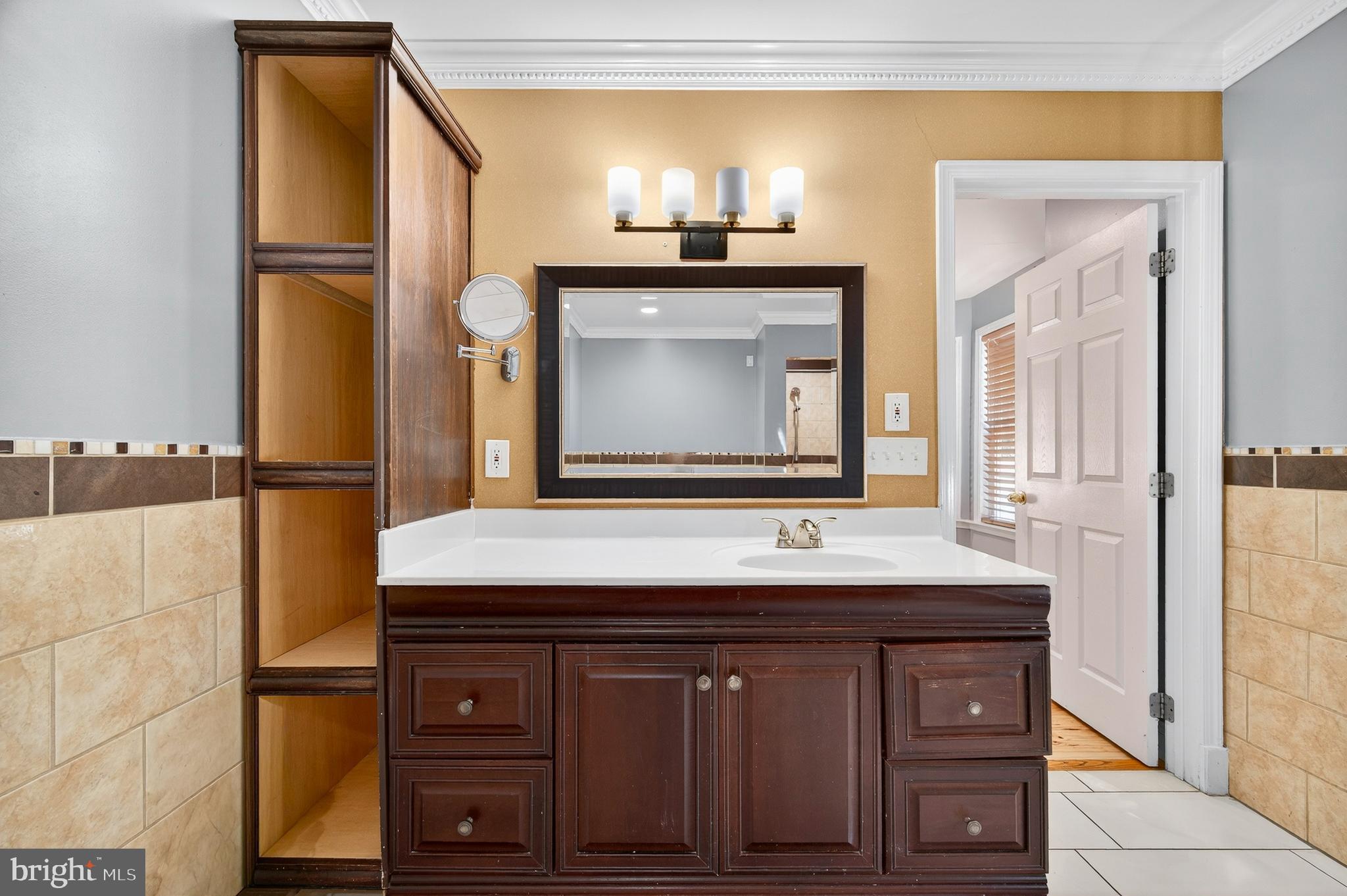 GREEN MEADOWS - Residential