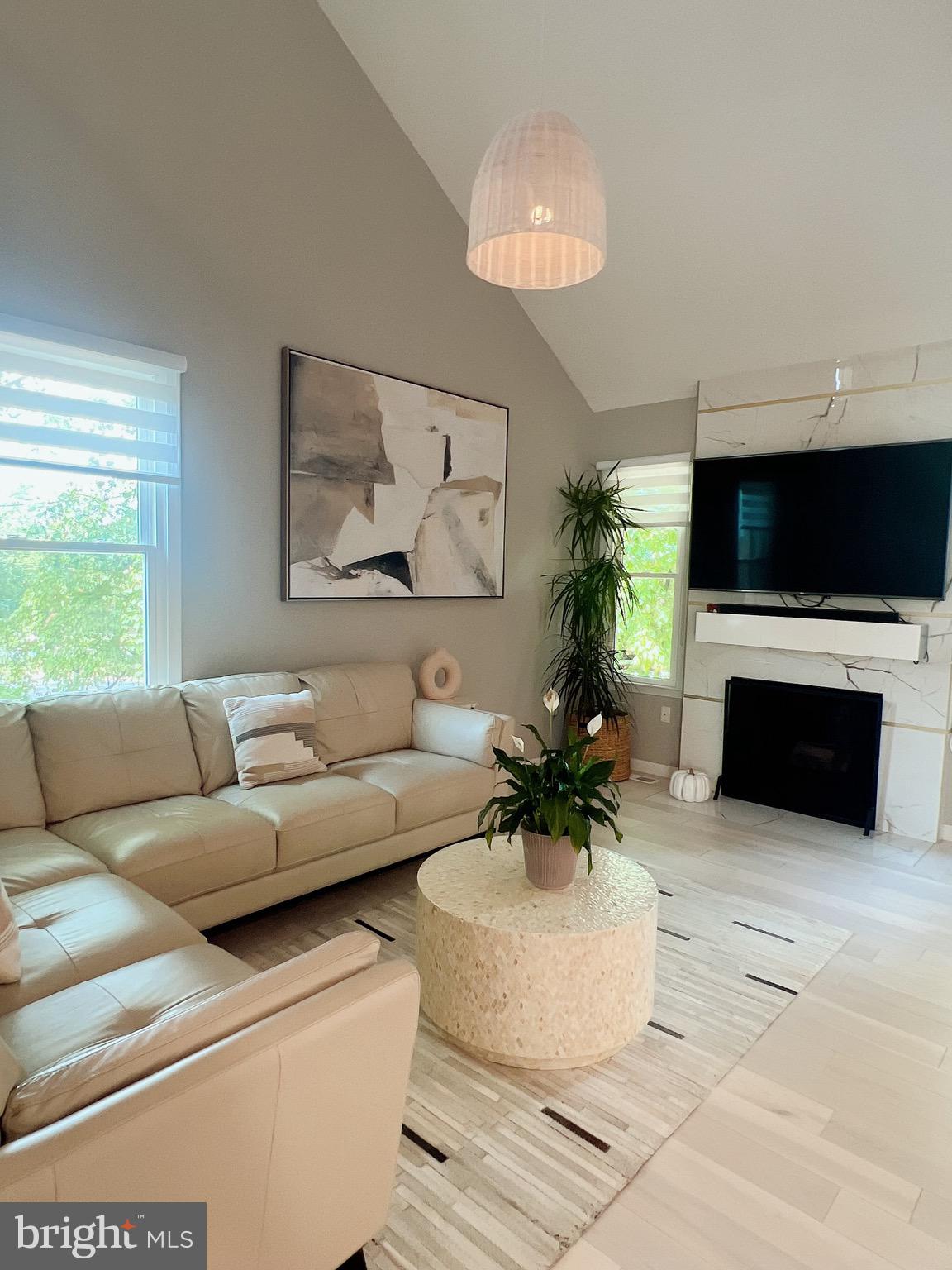 WILDWOOD HILLS - Residential Lease