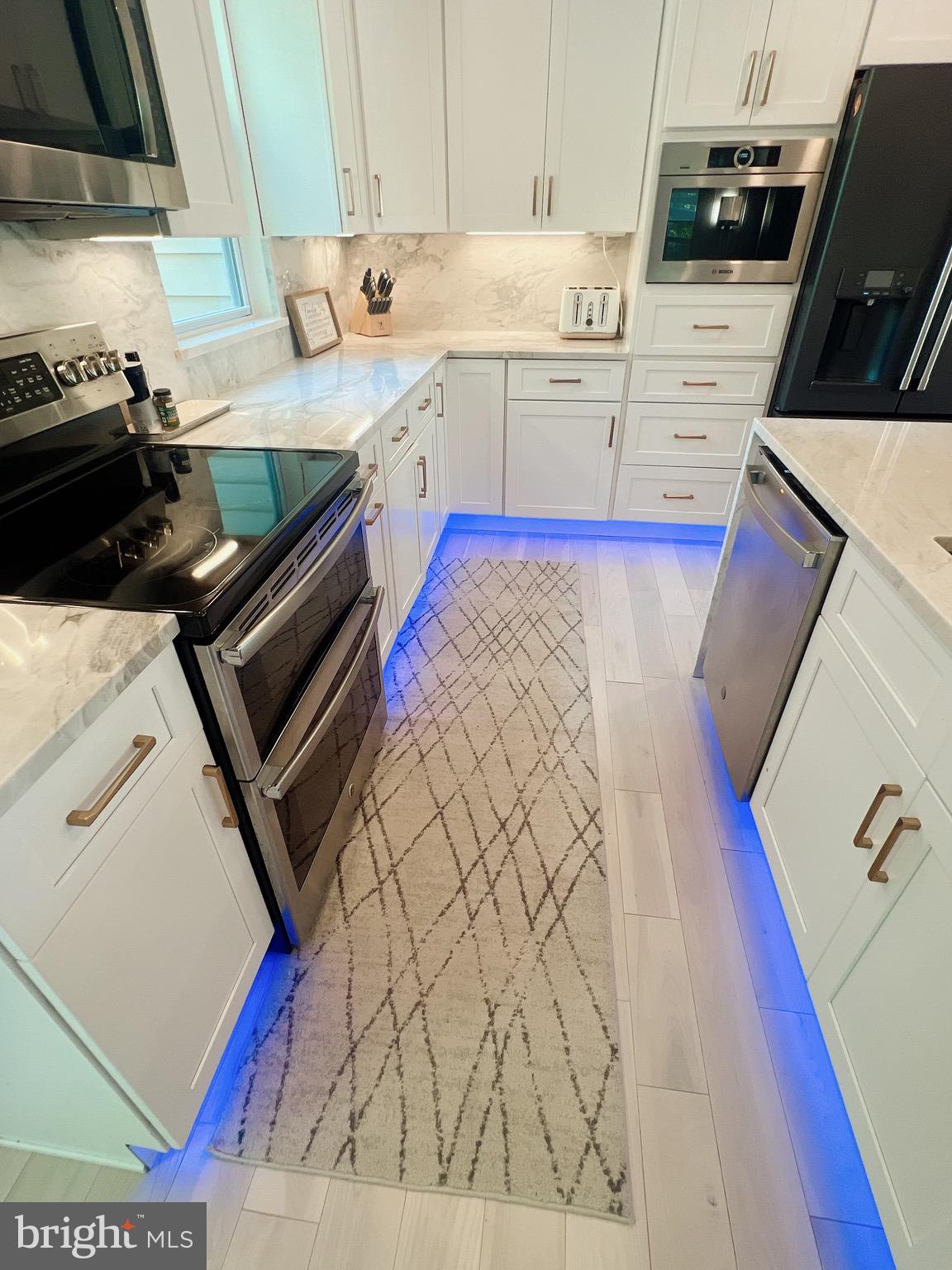 WILDWOOD HILLS - Residential Lease