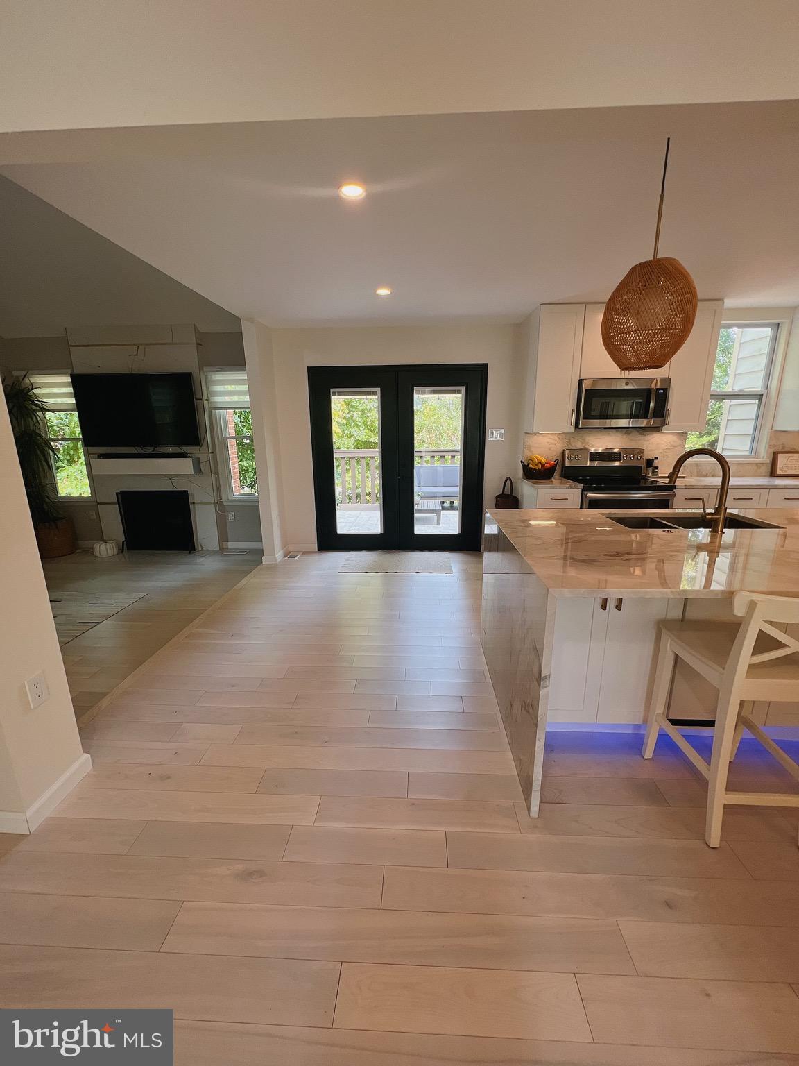 WILDWOOD HILLS - Residential Lease