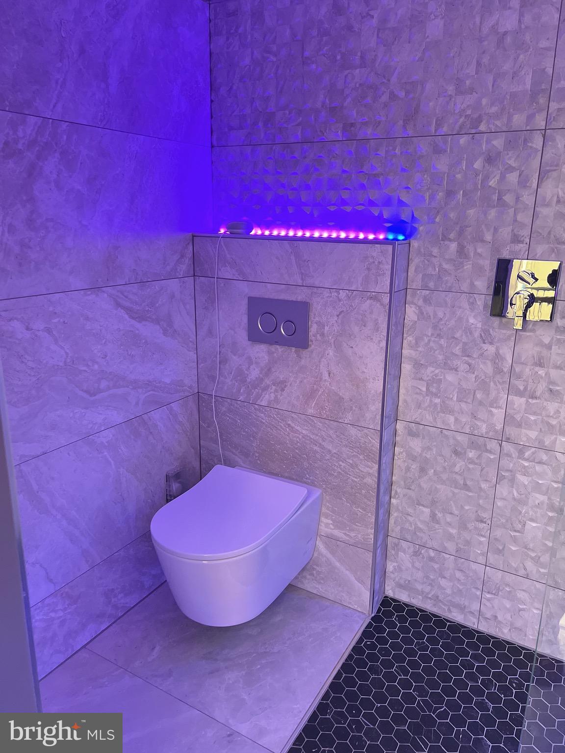 WILDWOOD HILLS - Residential Lease