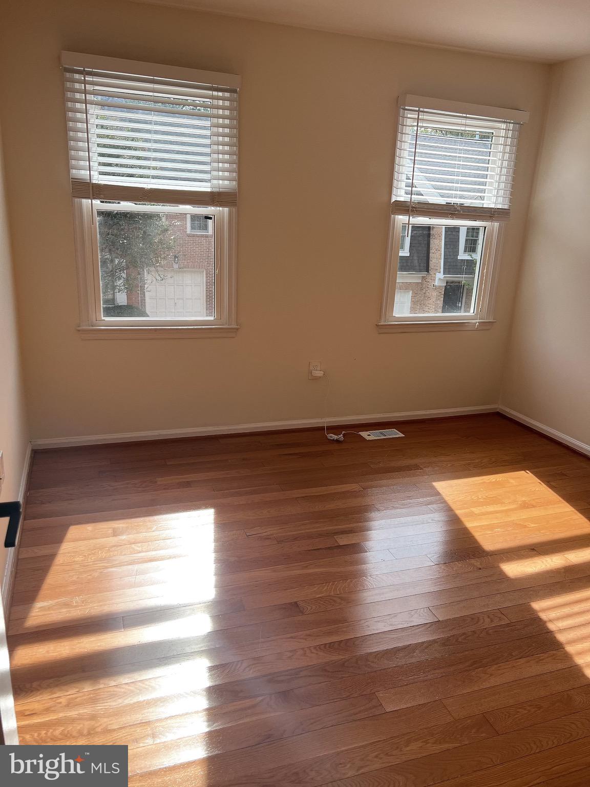 WILDWOOD HILLS - Residential Lease