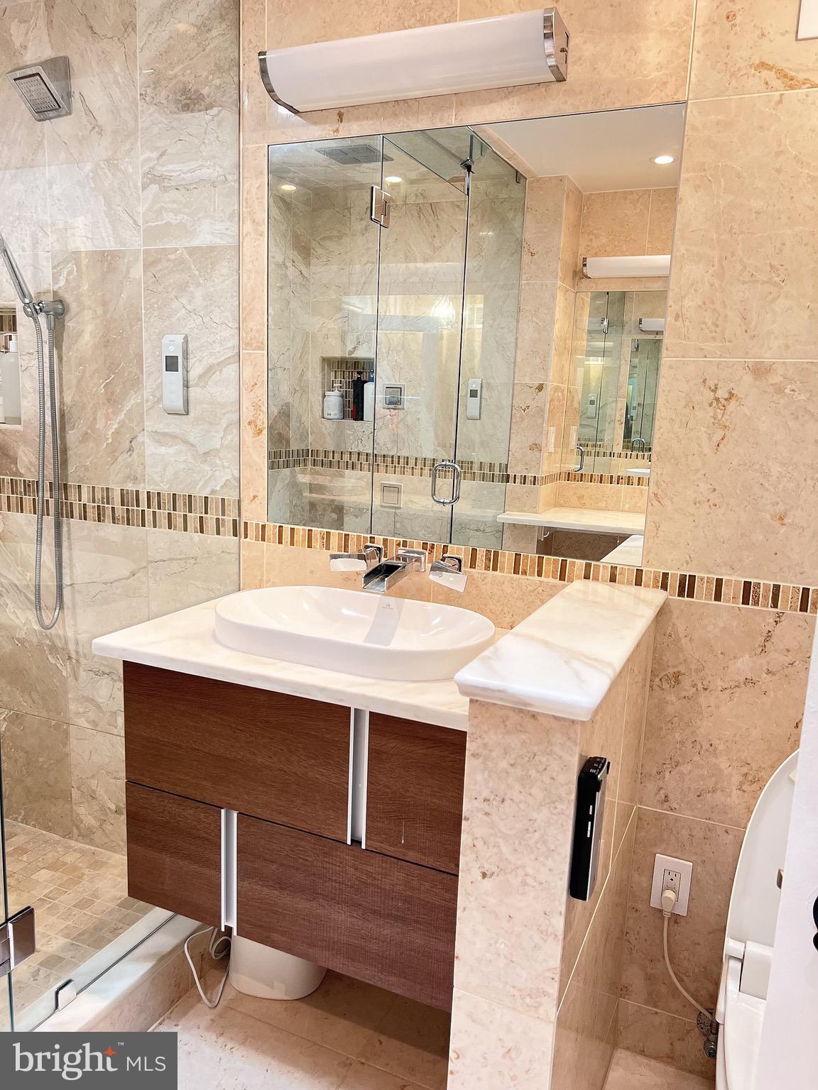 WILDWOOD HILLS - Residential Lease